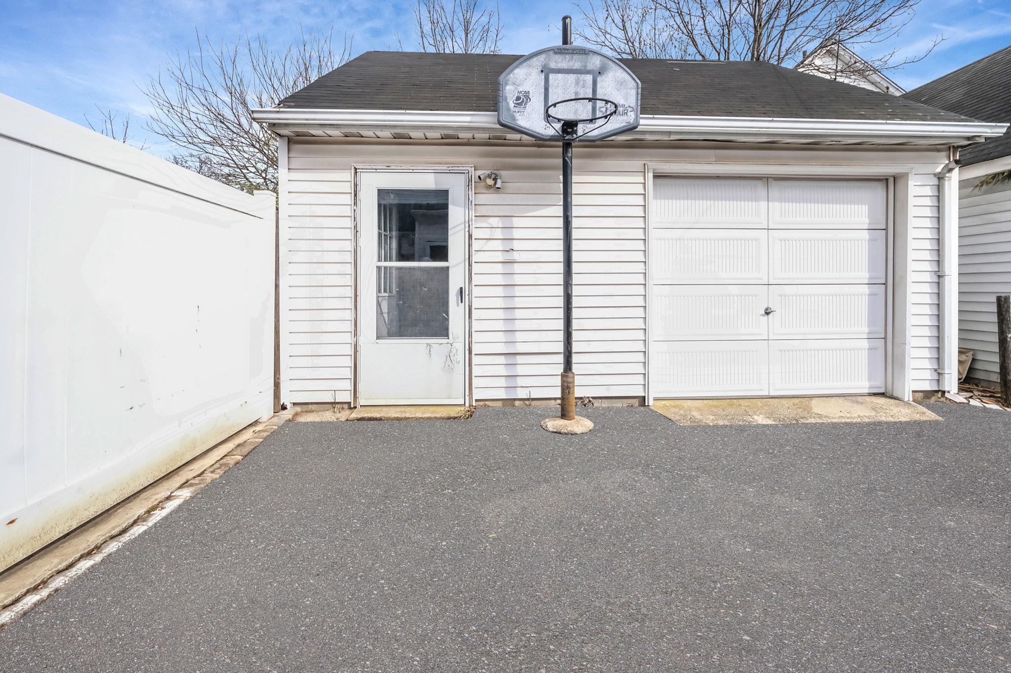 Single Family New Hyde Park  Nassau County, NY 11010, MLS-826677-6