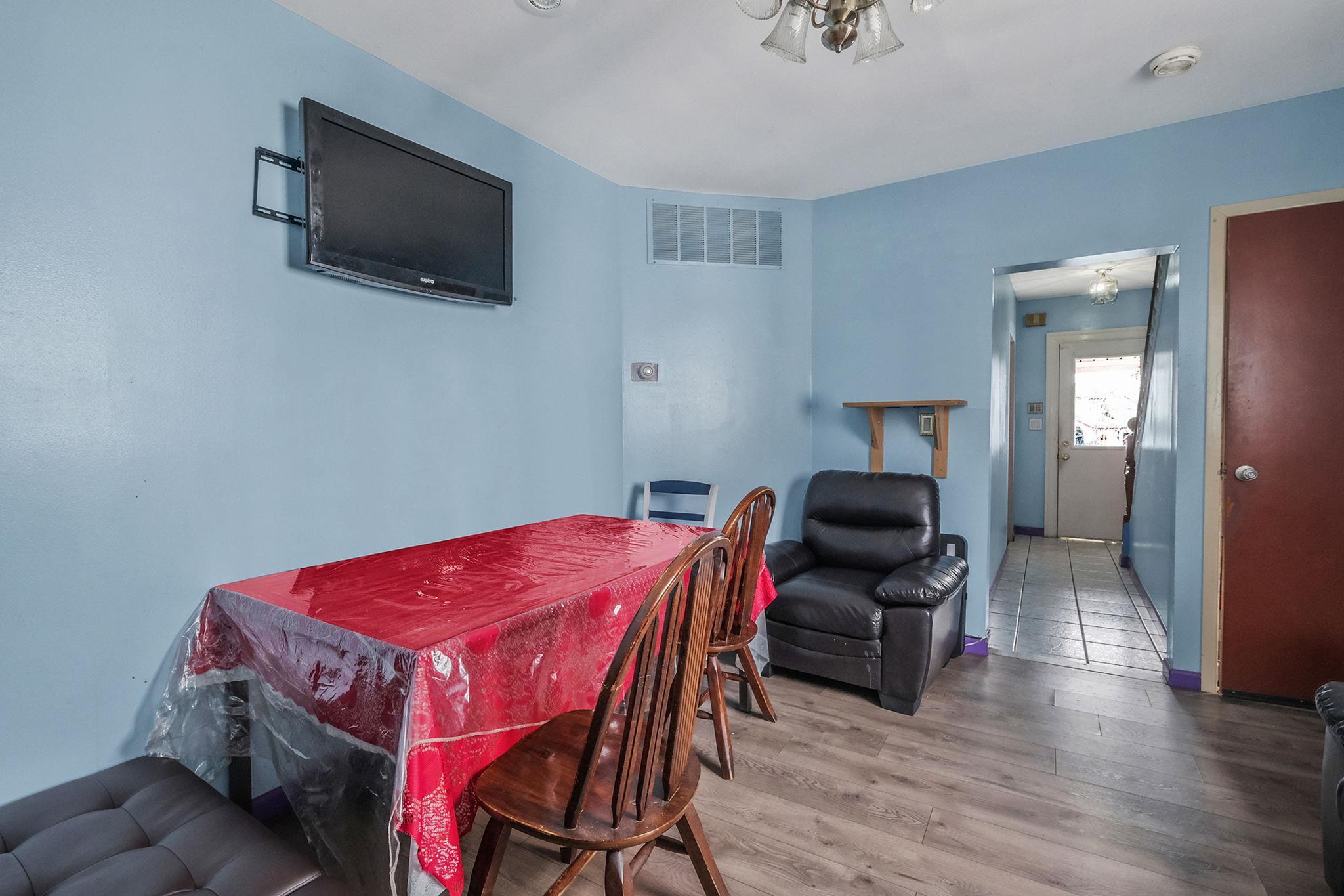 Single Family New Hyde Park  Nassau County, NY 11010, MLS-826677-8