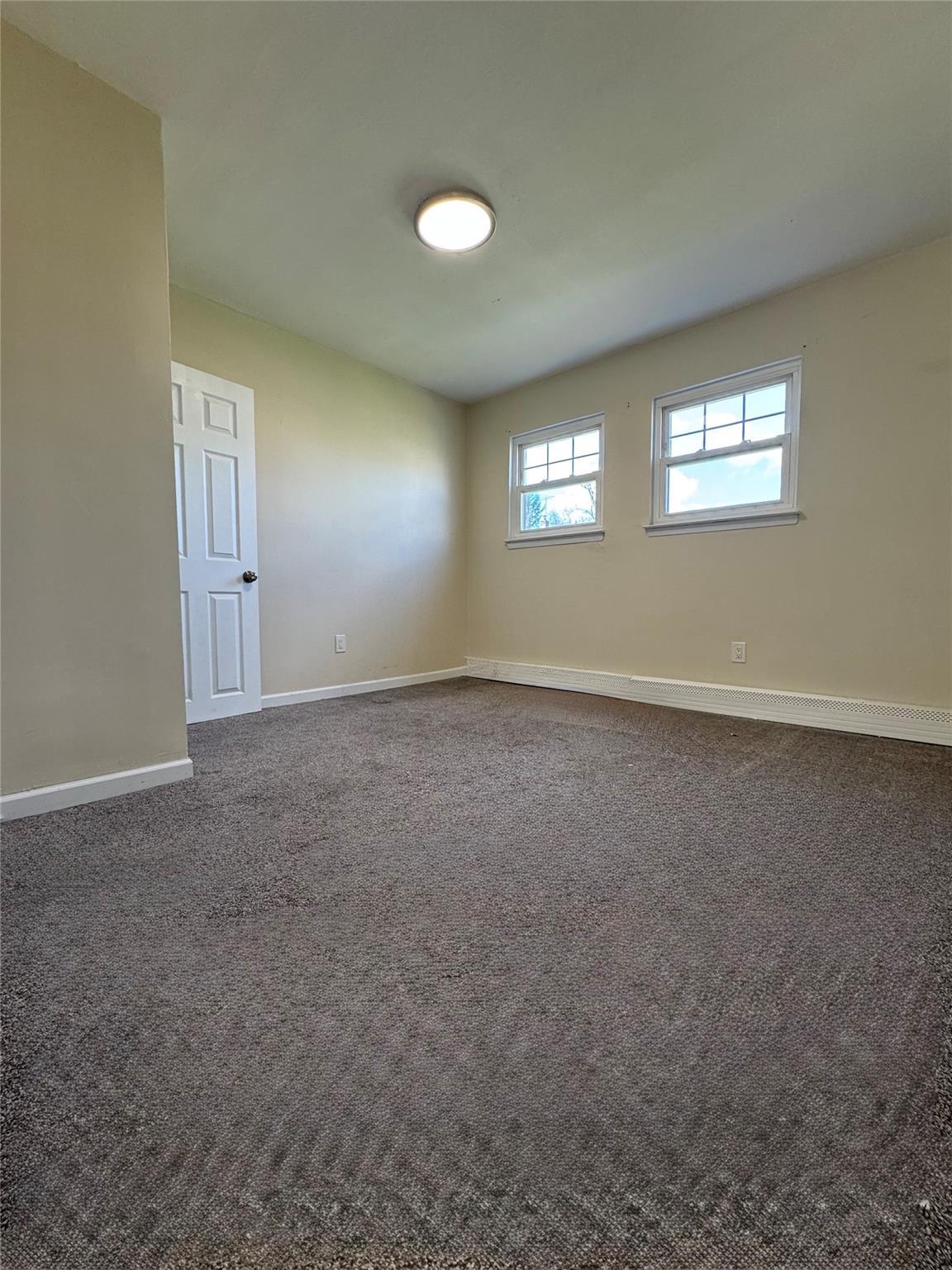 Single Family Donna  Nassau County, NY 11510, MLS-826733-22
