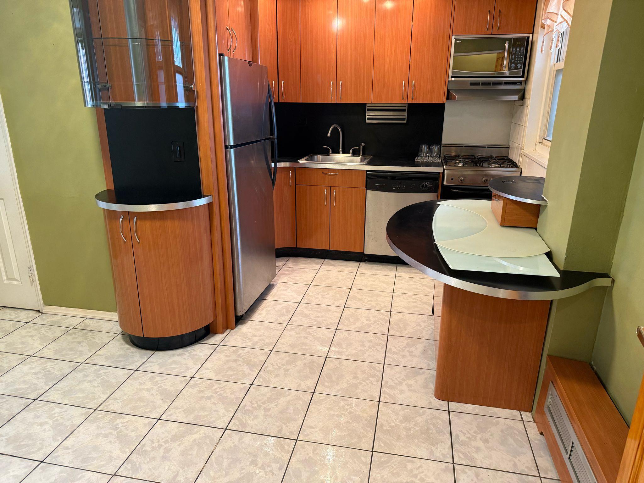 Coop 62  Queens, NY 11374, MLS-826748-9