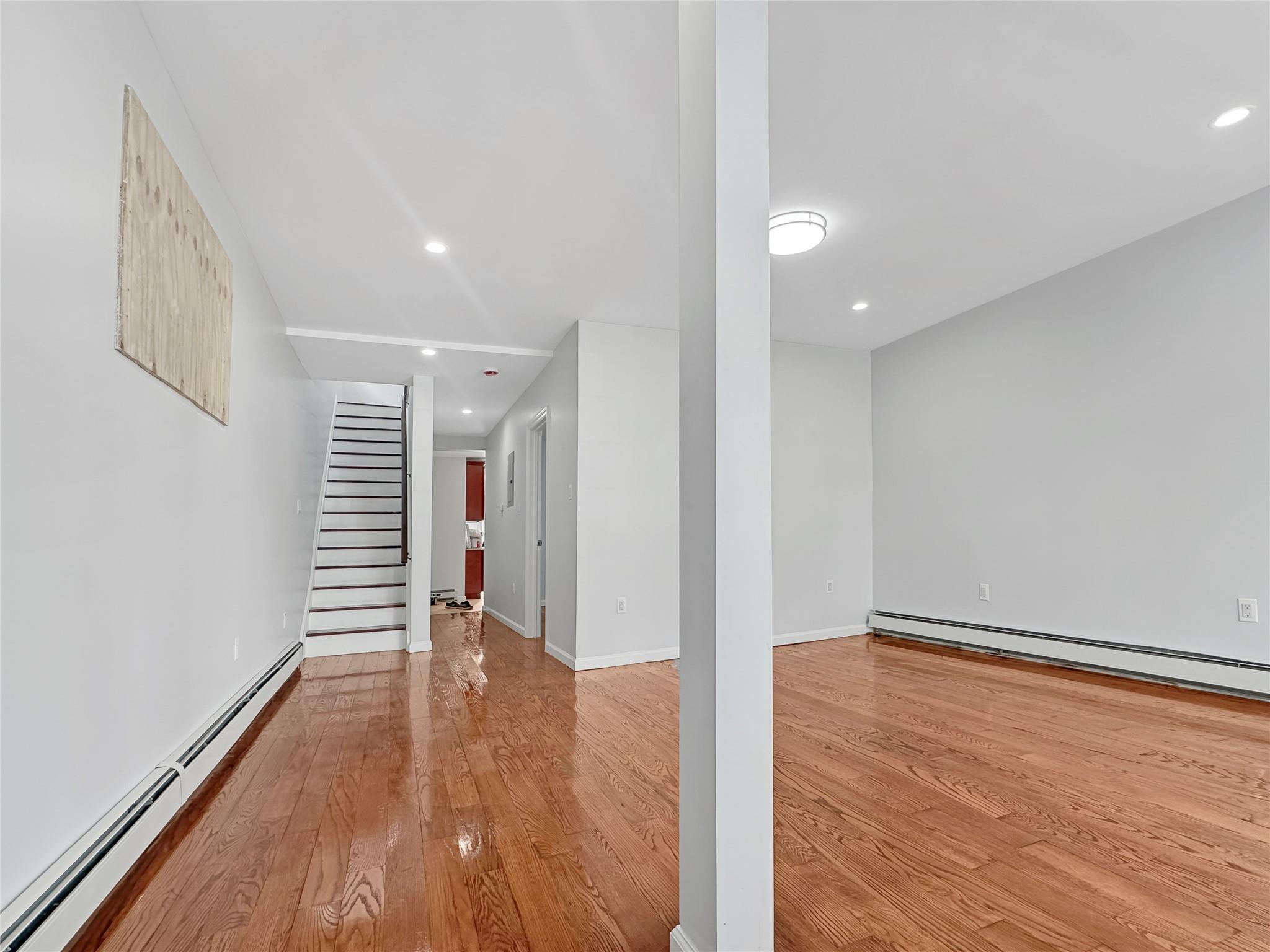 Single Family 104th Ave  Queens, NY 11433, MLS-826801-6