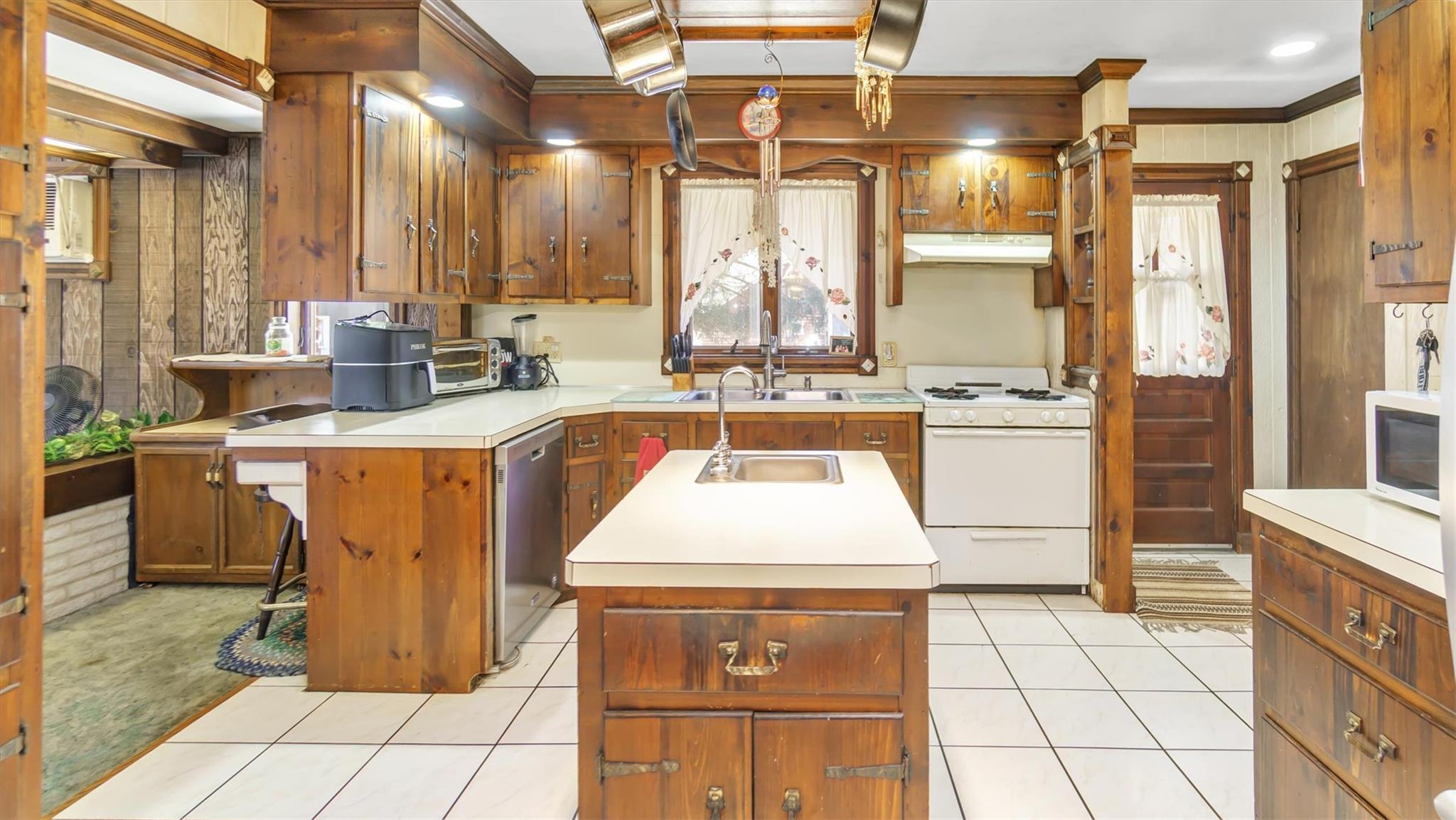 Single Family Shepard  Suffolk County, NY 11971, MLS-826980-14
