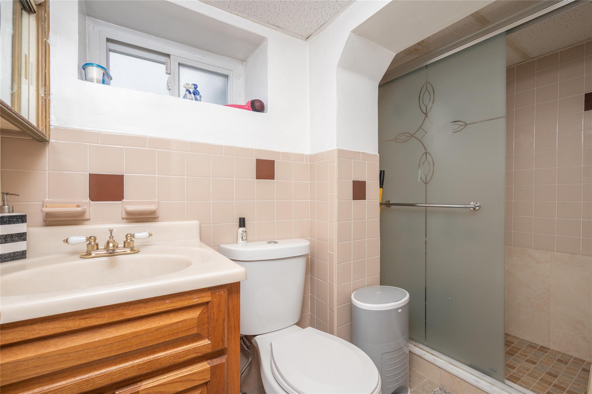 Single Family 266th  Queens, NY 11004, MLS-826996-20