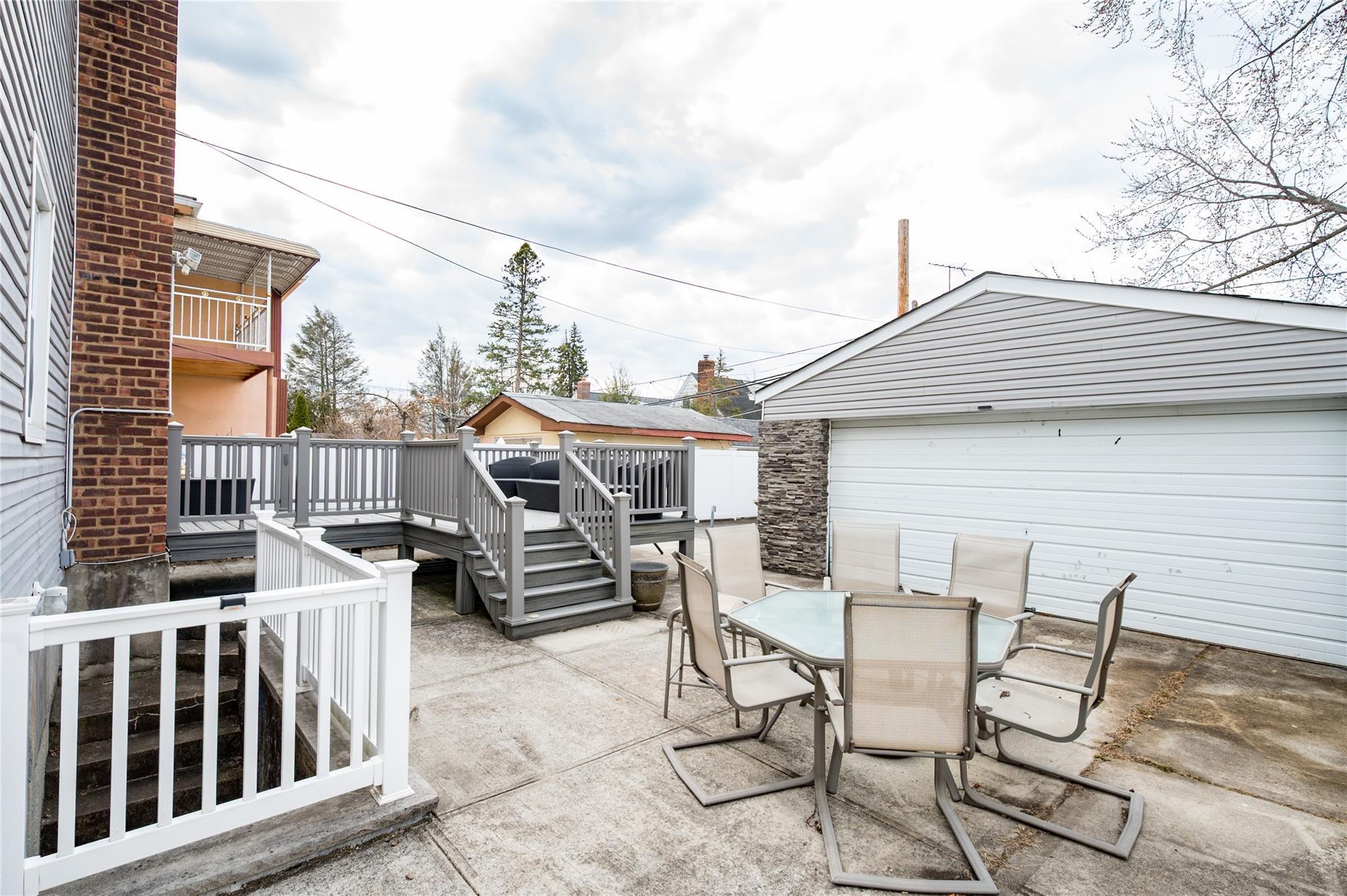 Single Family 266th  Queens, NY 11004, MLS-826996-23