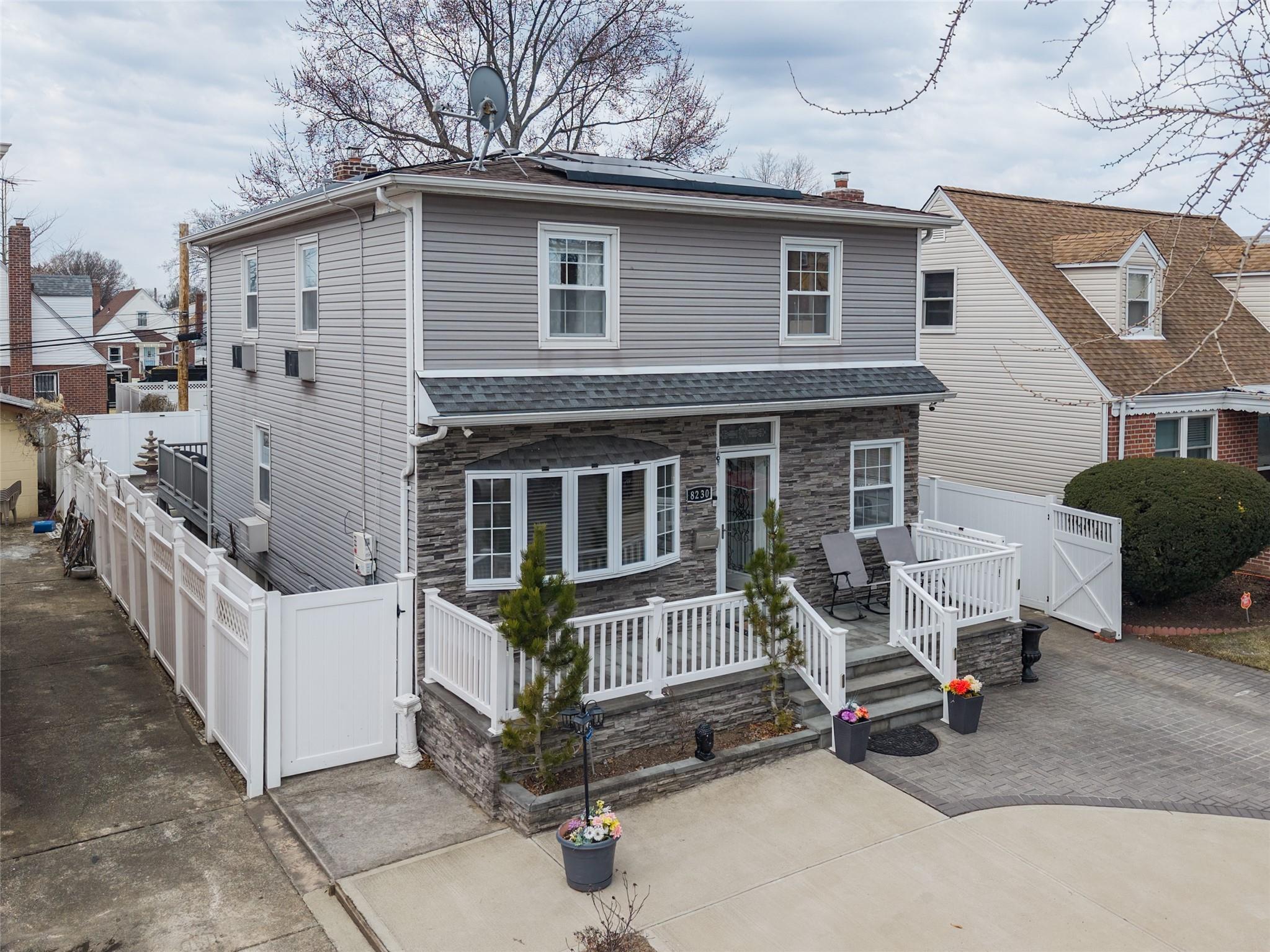Single Family 266th  Queens, NY 11004, MLS-826996-31