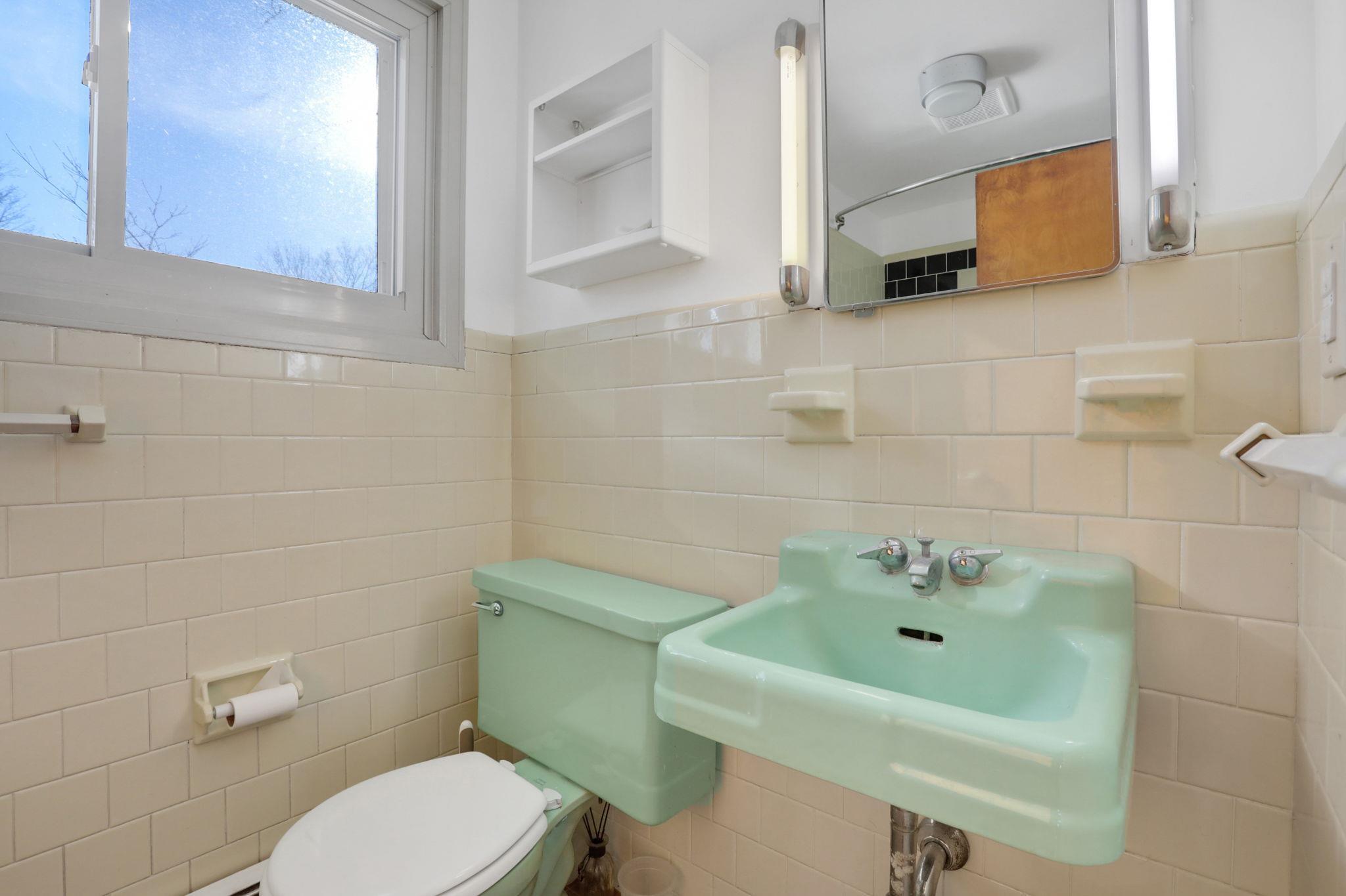 Single Family East  Orange County, NY 12586, MLS-827056-39