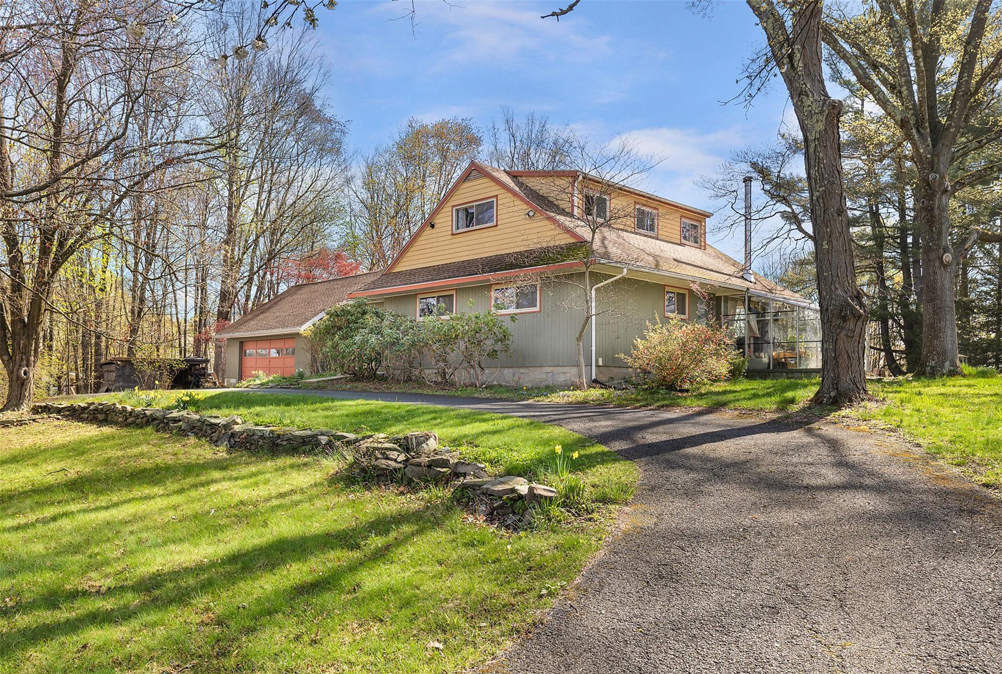 Single Family East  Orange County, NY 12586, MLS-827056-50