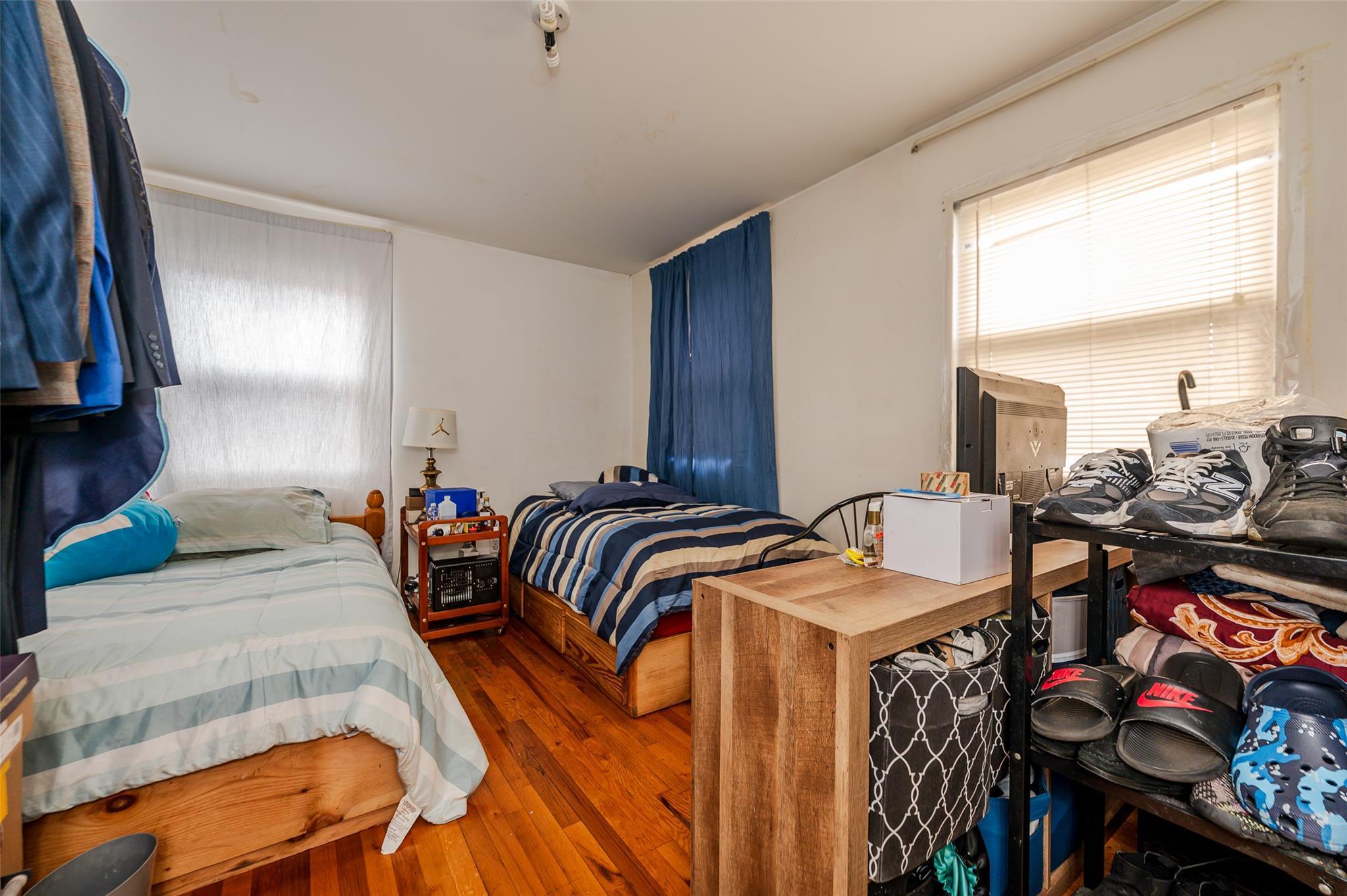 Single Family Garrett  Queens, NY 11434, MLS-827092-12