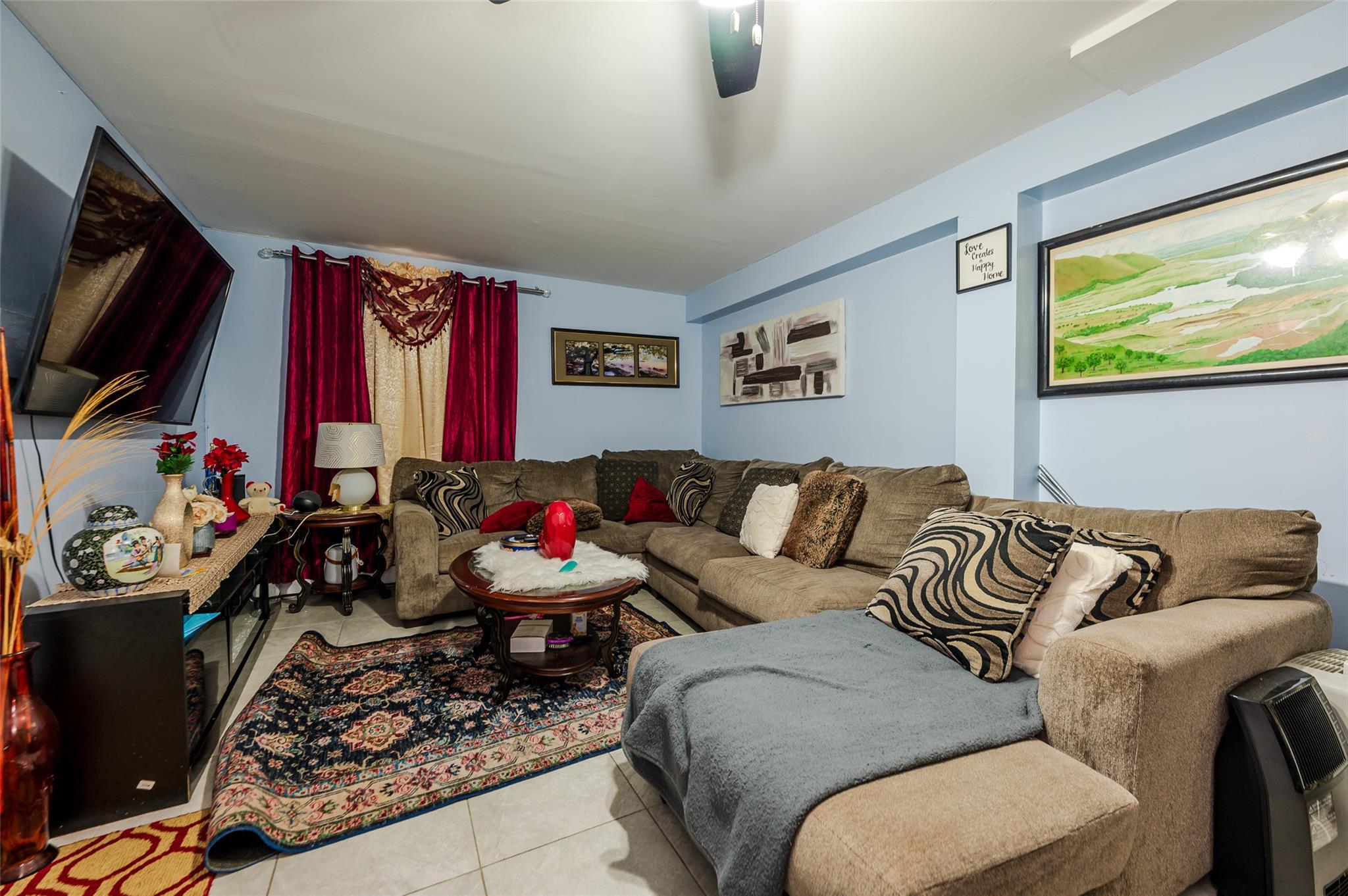 Single Family Garrett  Queens, NY 11434, MLS-827092-14