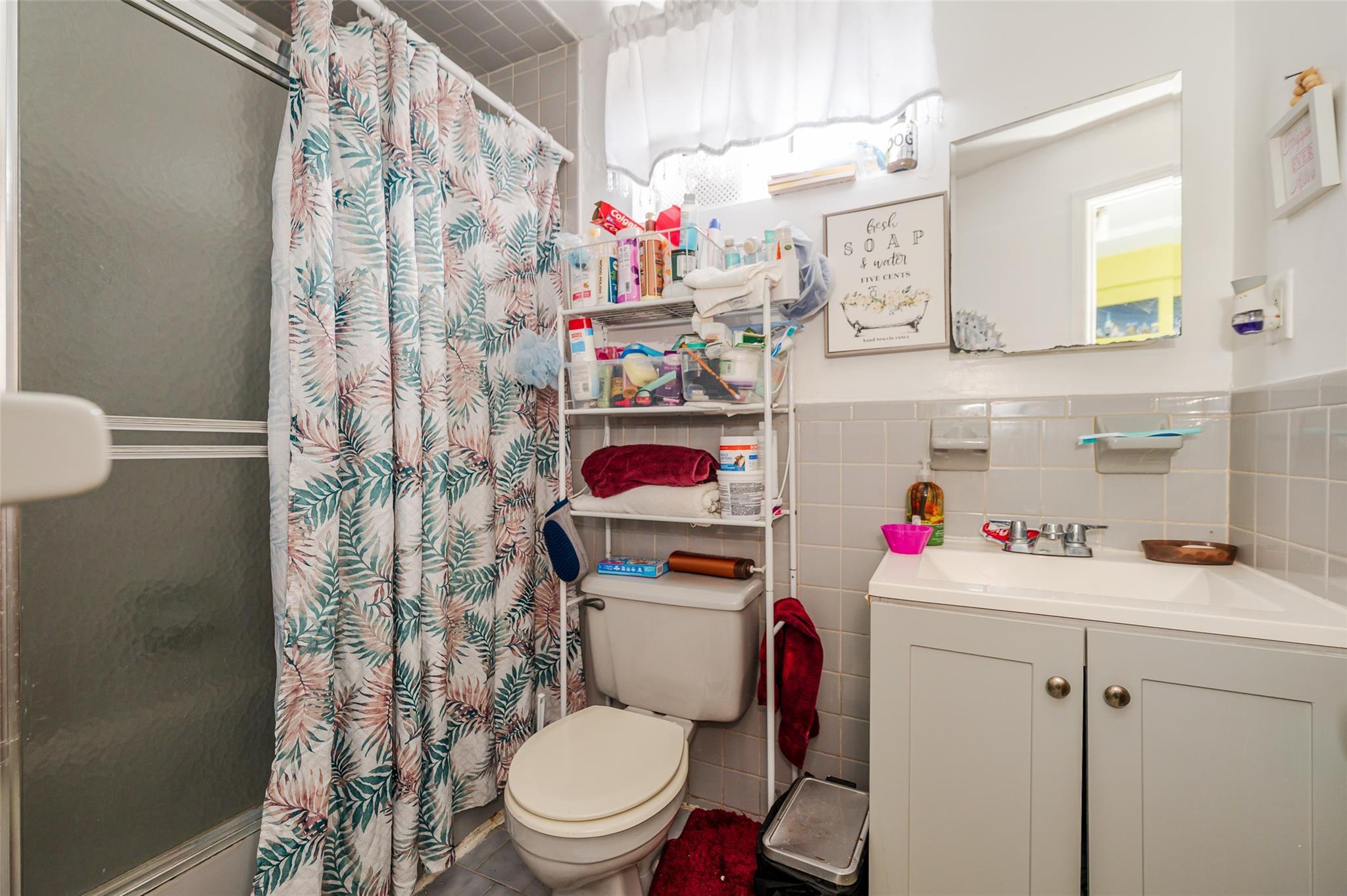 Single Family Garrett  Queens, NY 11434, MLS-827092-17