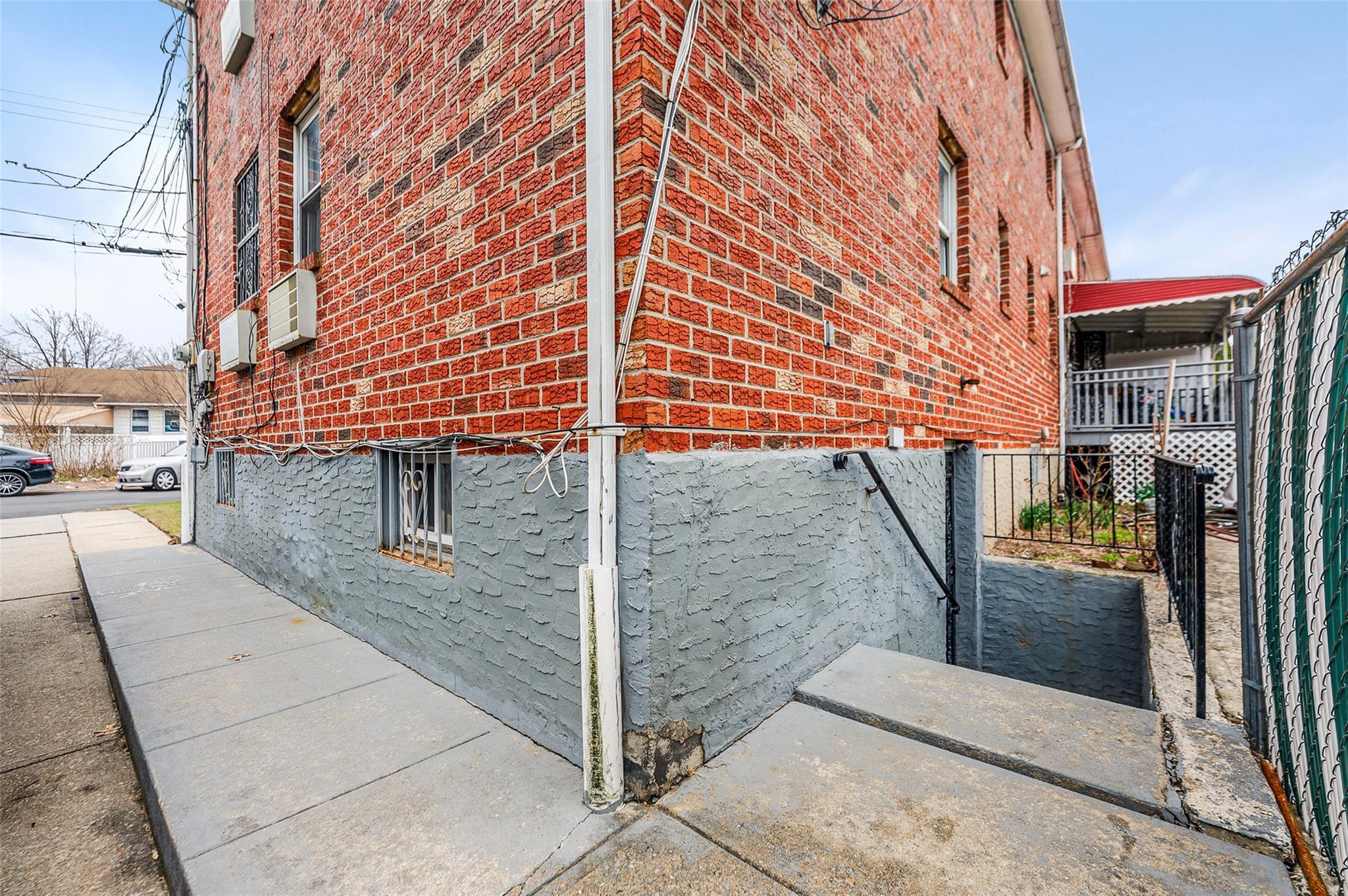 Single Family Garrett  Queens, NY 11434, MLS-827092-23