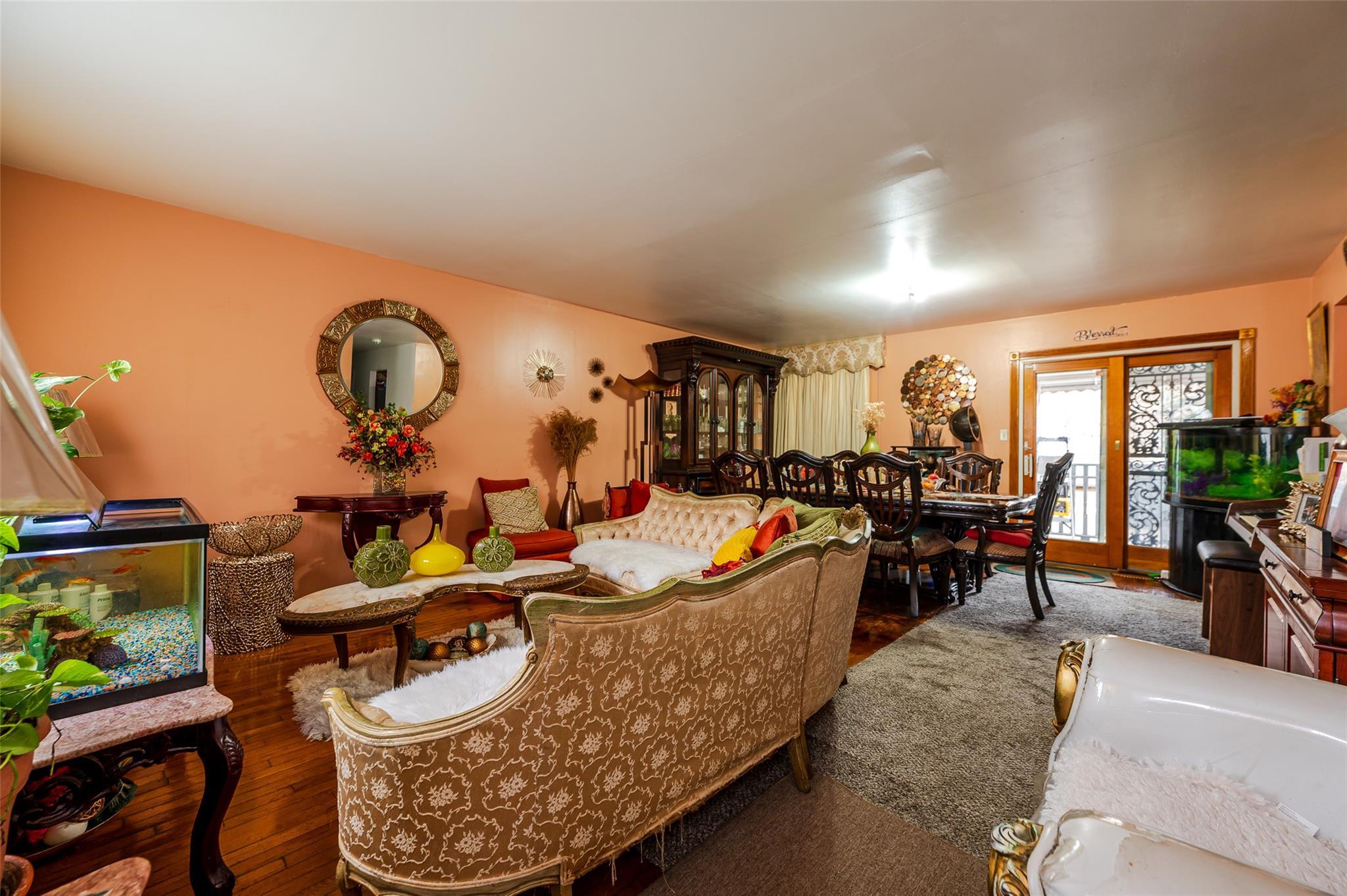 Single Family Garrett  Queens, NY 11434, MLS-827092-3