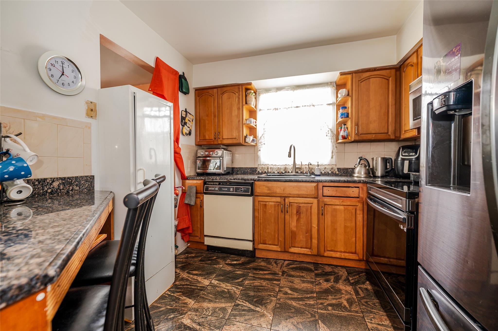 Single Family Garrett  Queens, NY 11434, MLS-827092-6