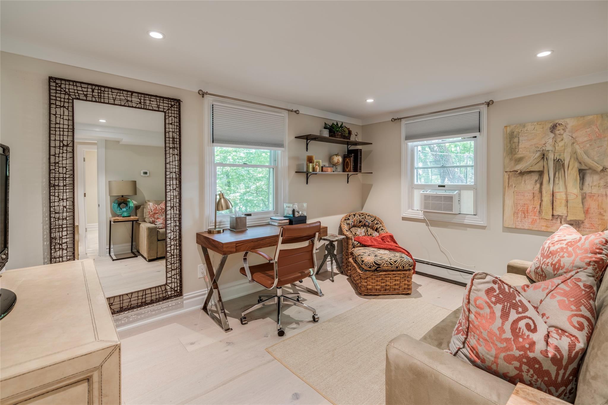 Single Family Camel Hollow  Suffolk County, NY 11743, MLS-827141-26