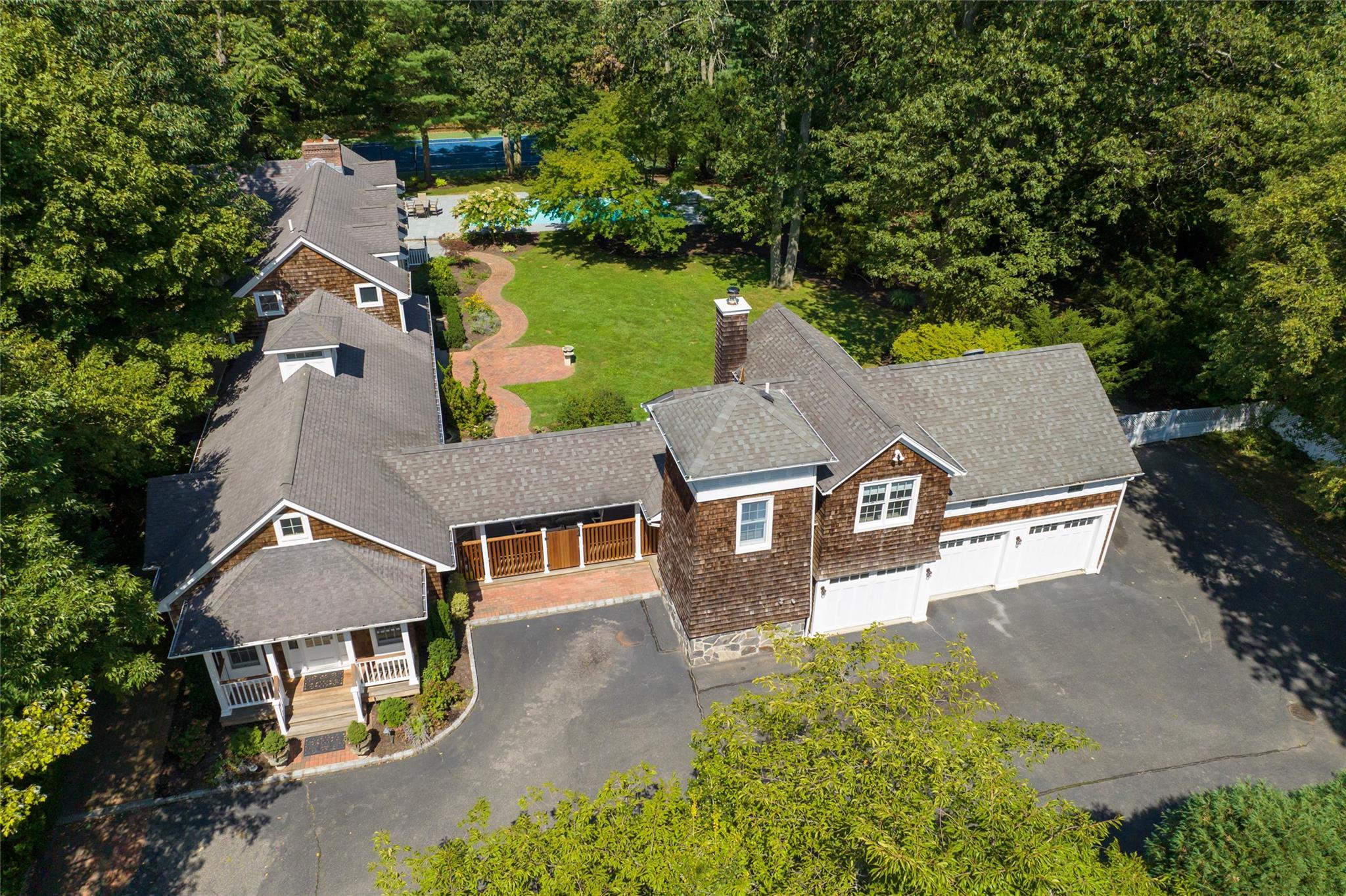Single Family Camel Hollow  Suffolk County, NY 11743, MLS-827141-35
