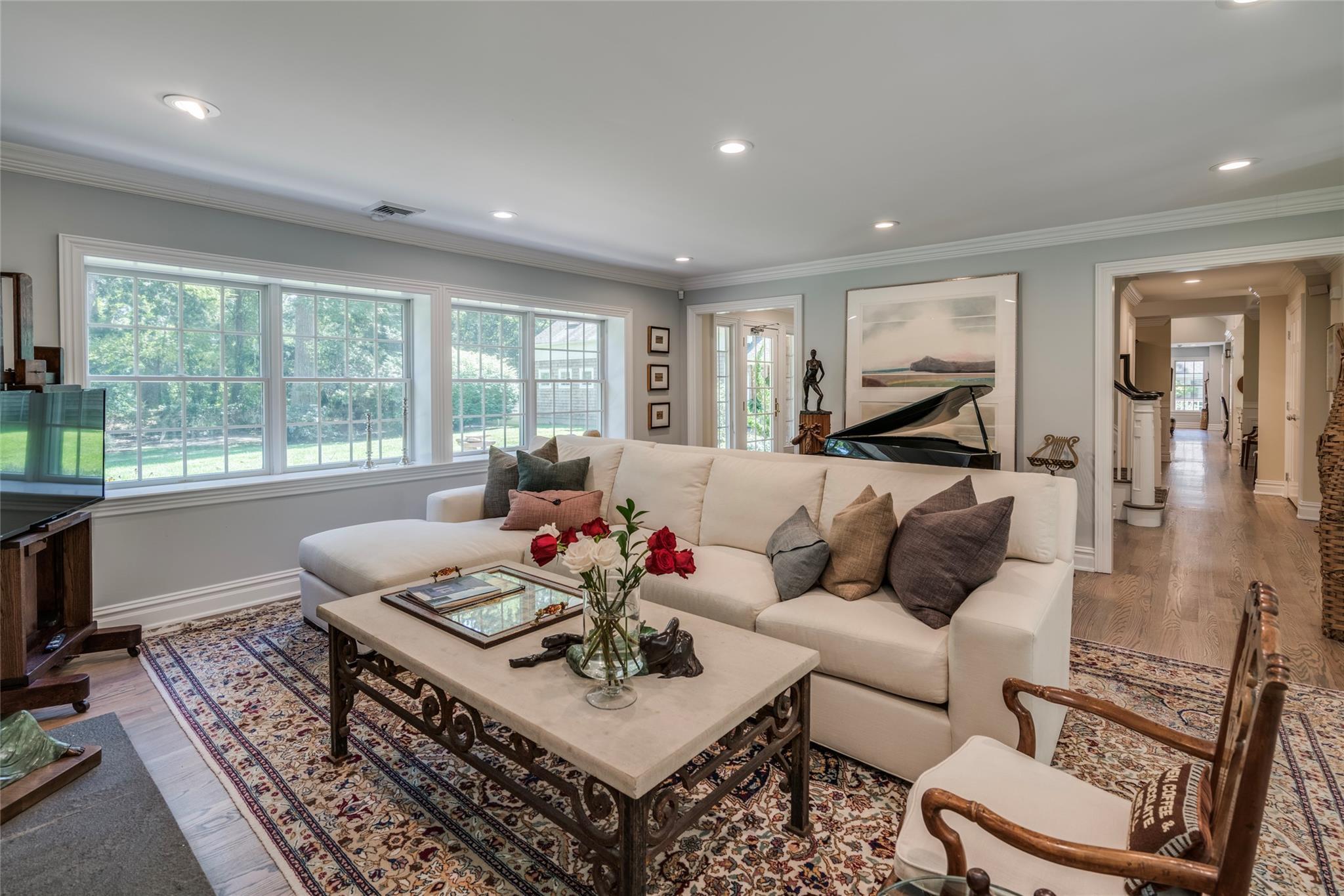 Single Family Camel Hollow  Suffolk County, NY 11743, MLS-827141-6