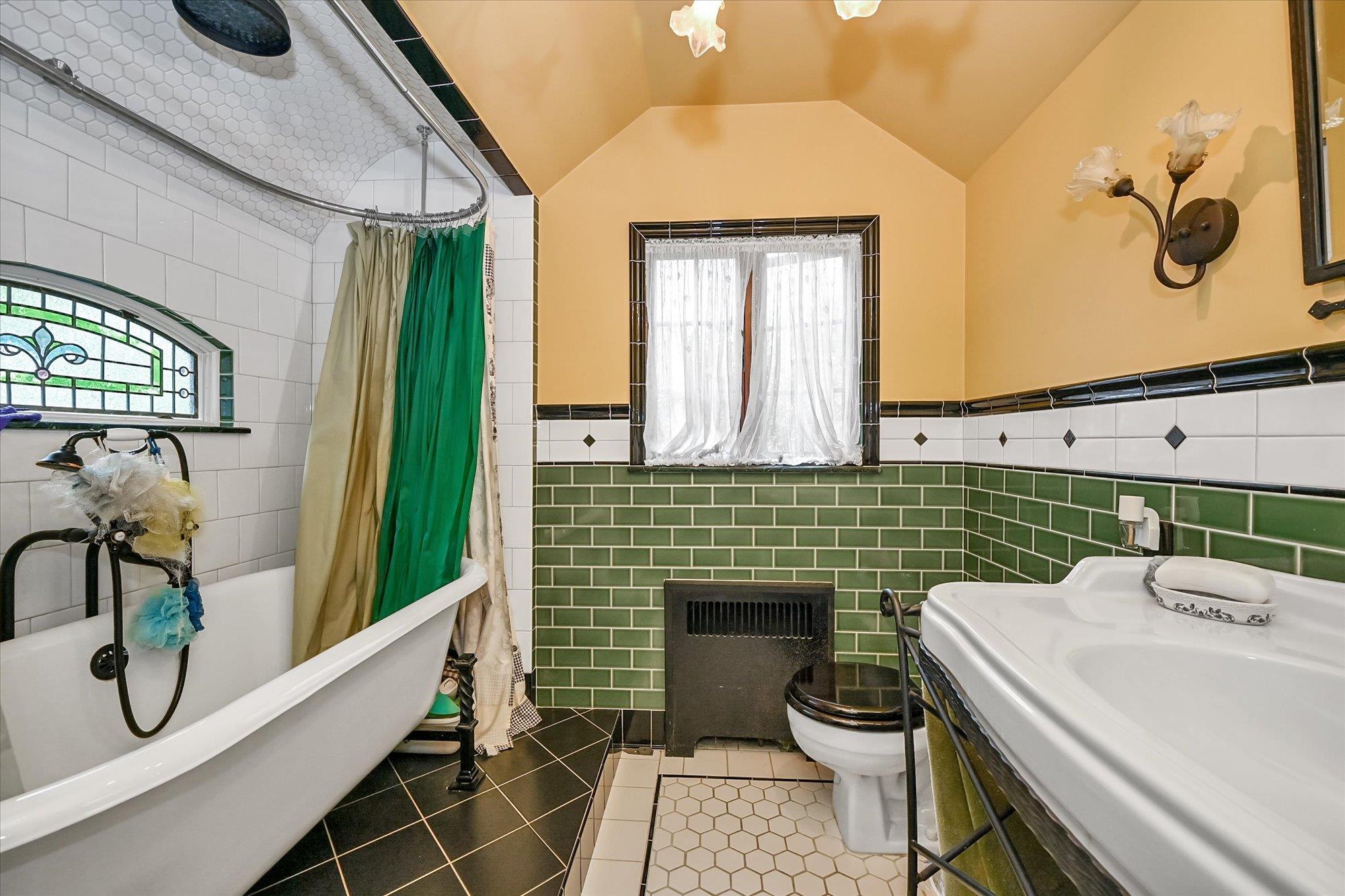 Single Family 190th  Queens, NY 11358, MLS-827143-16