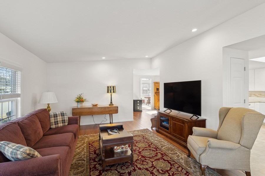 Single Family Old Country  Suffolk County, NY 11901, MLS-827152-4