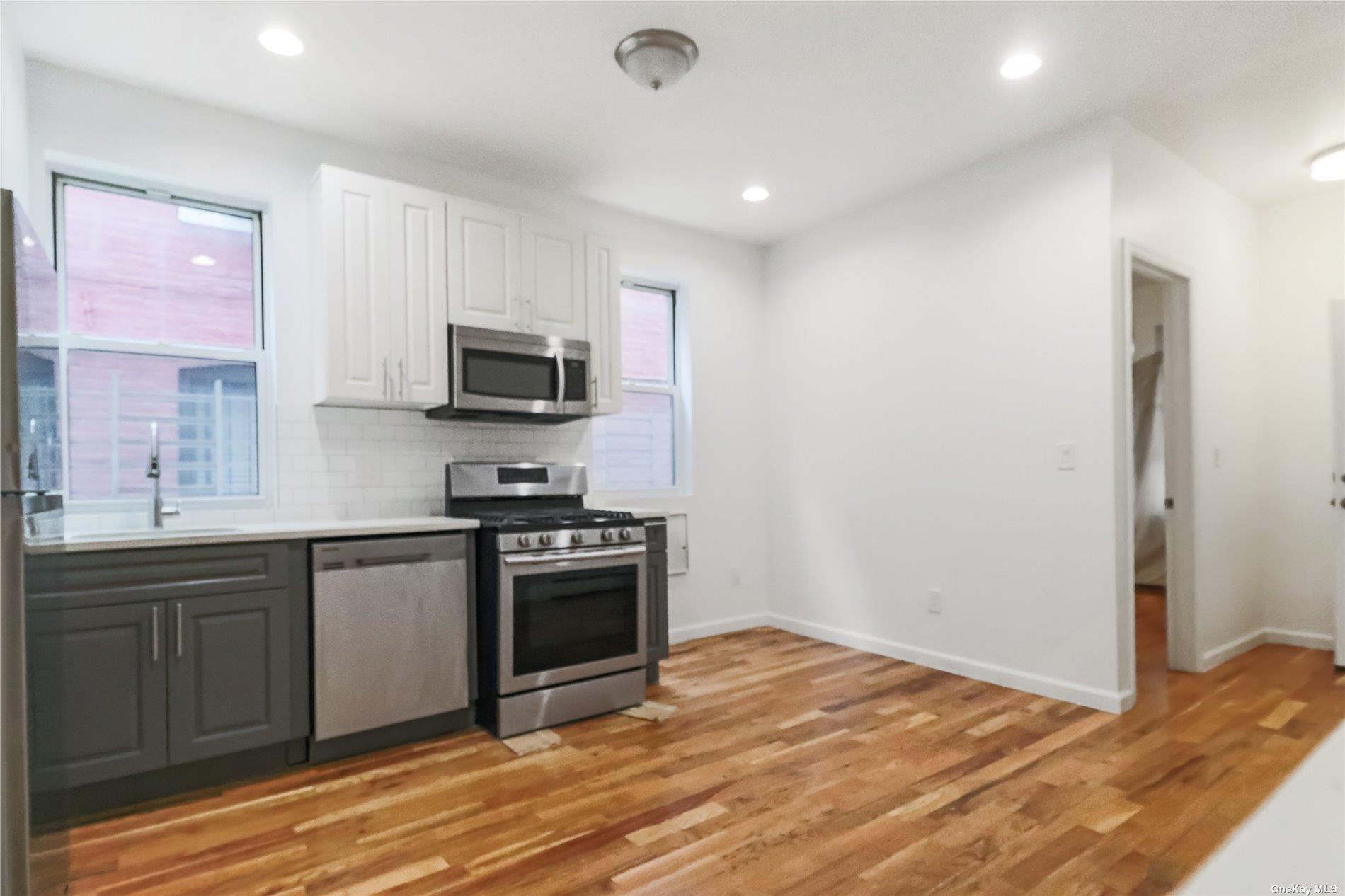 Single Family Grafton  Brooklyn, NY 11212, MLS-827174-12