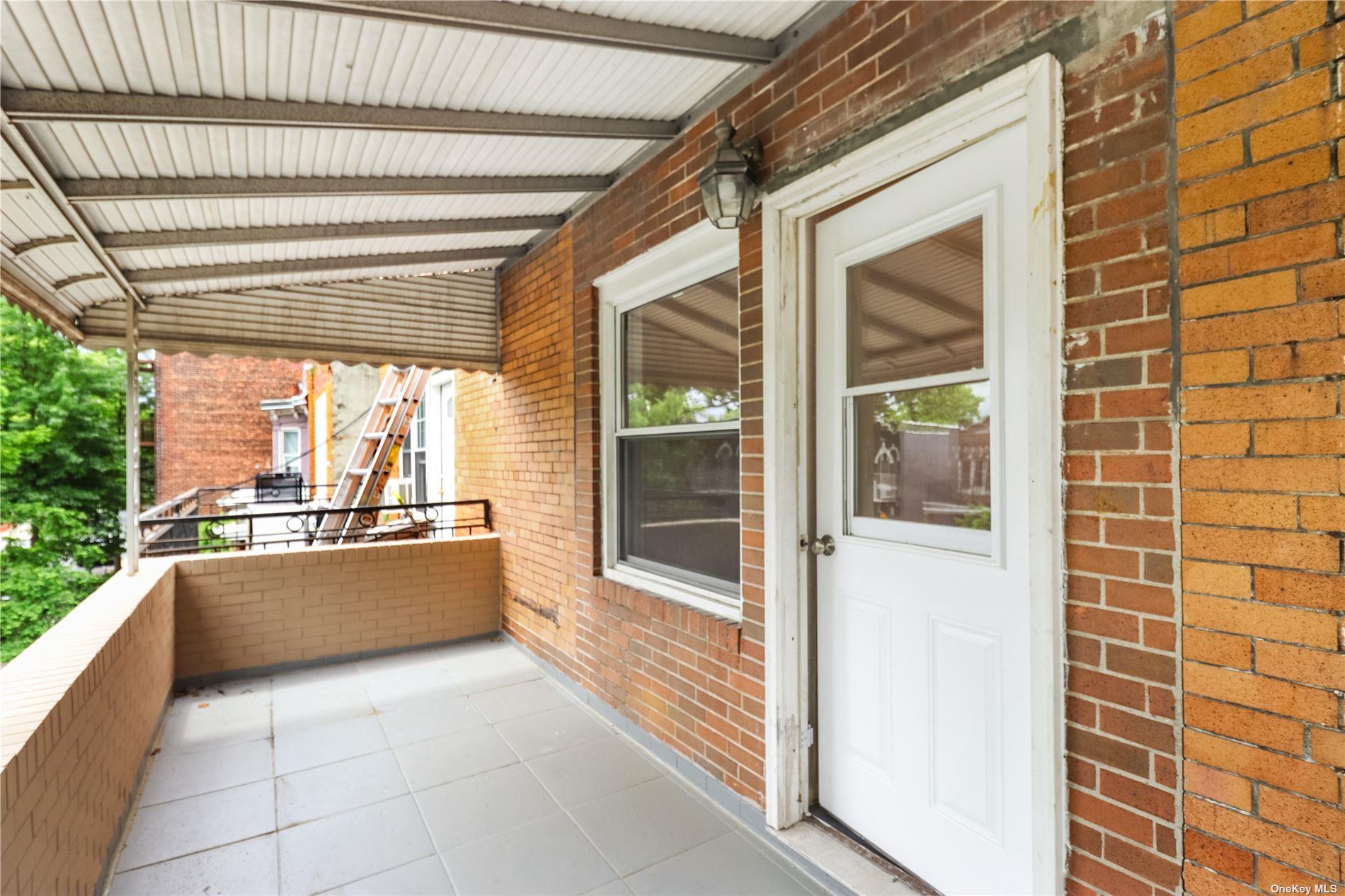Single Family Grafton  Brooklyn, NY 11212, MLS-827174-3
