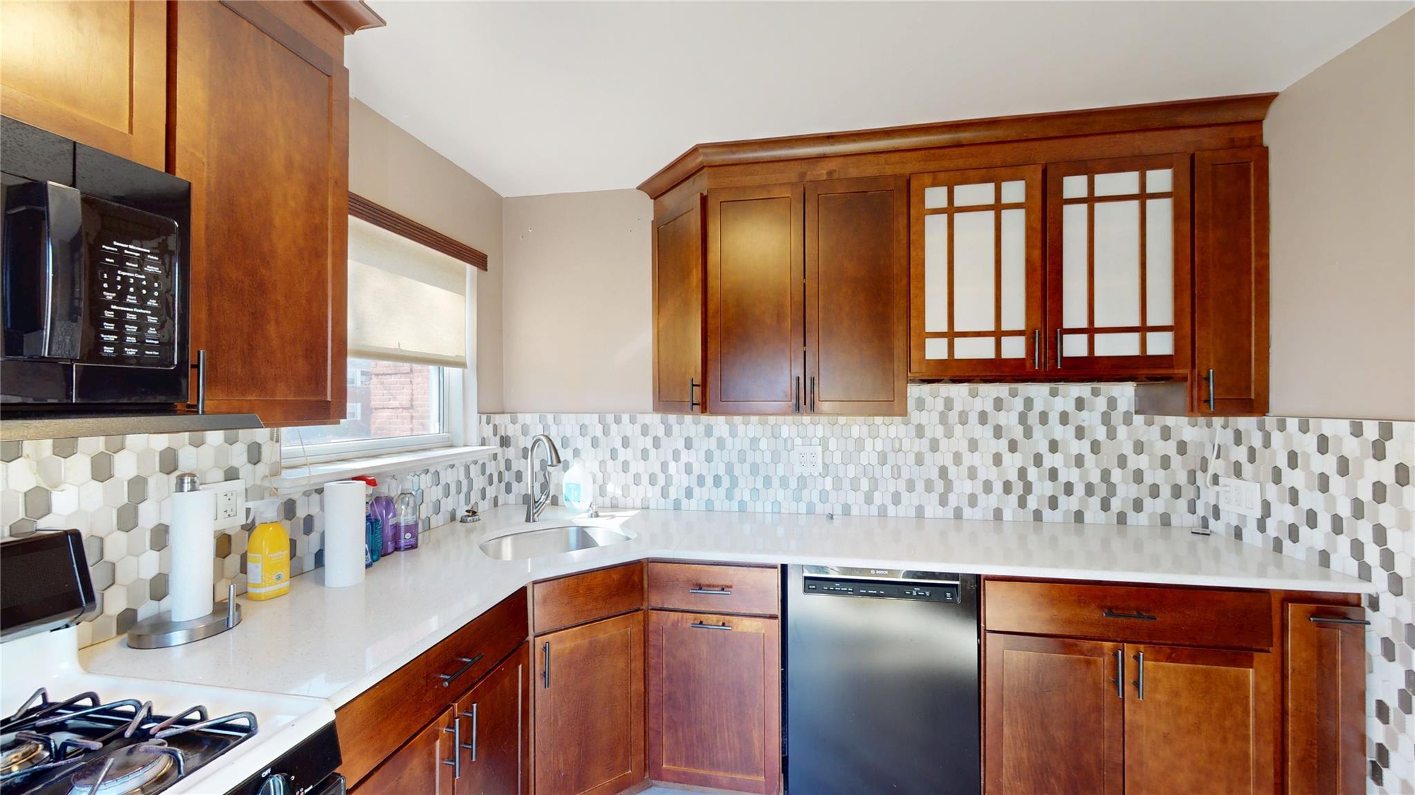 Coop 75th  Queens, NY 11004, MLS-827185-3