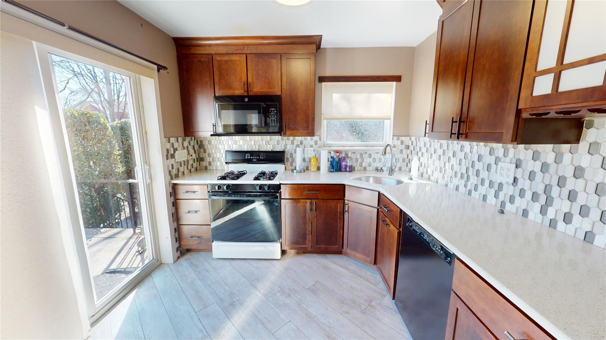 Coop 75th  Queens, NY 11004, MLS-827185-4