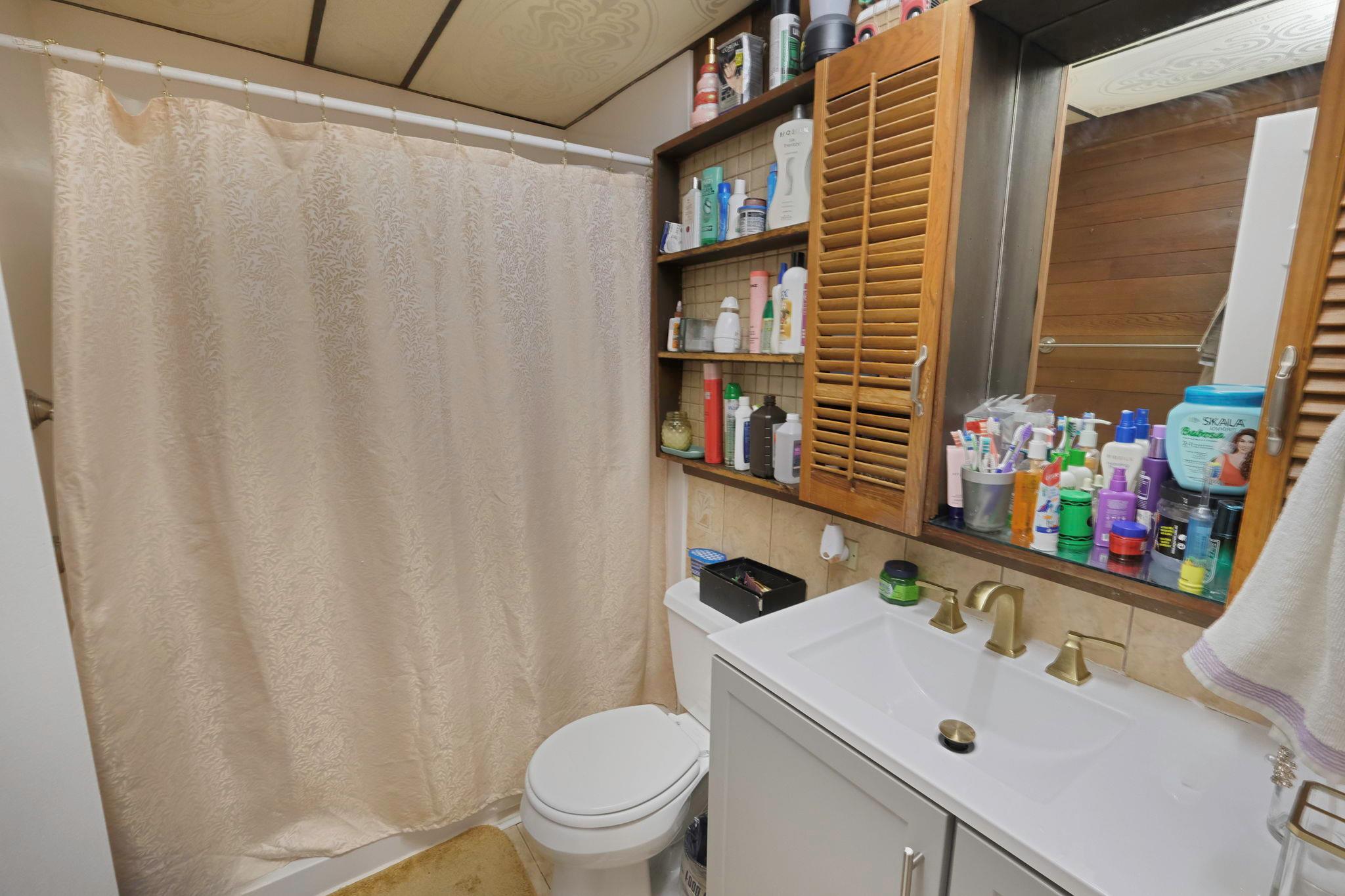 Single Family Ontario  Suffolk County, NY 11757, MLS-827251-12