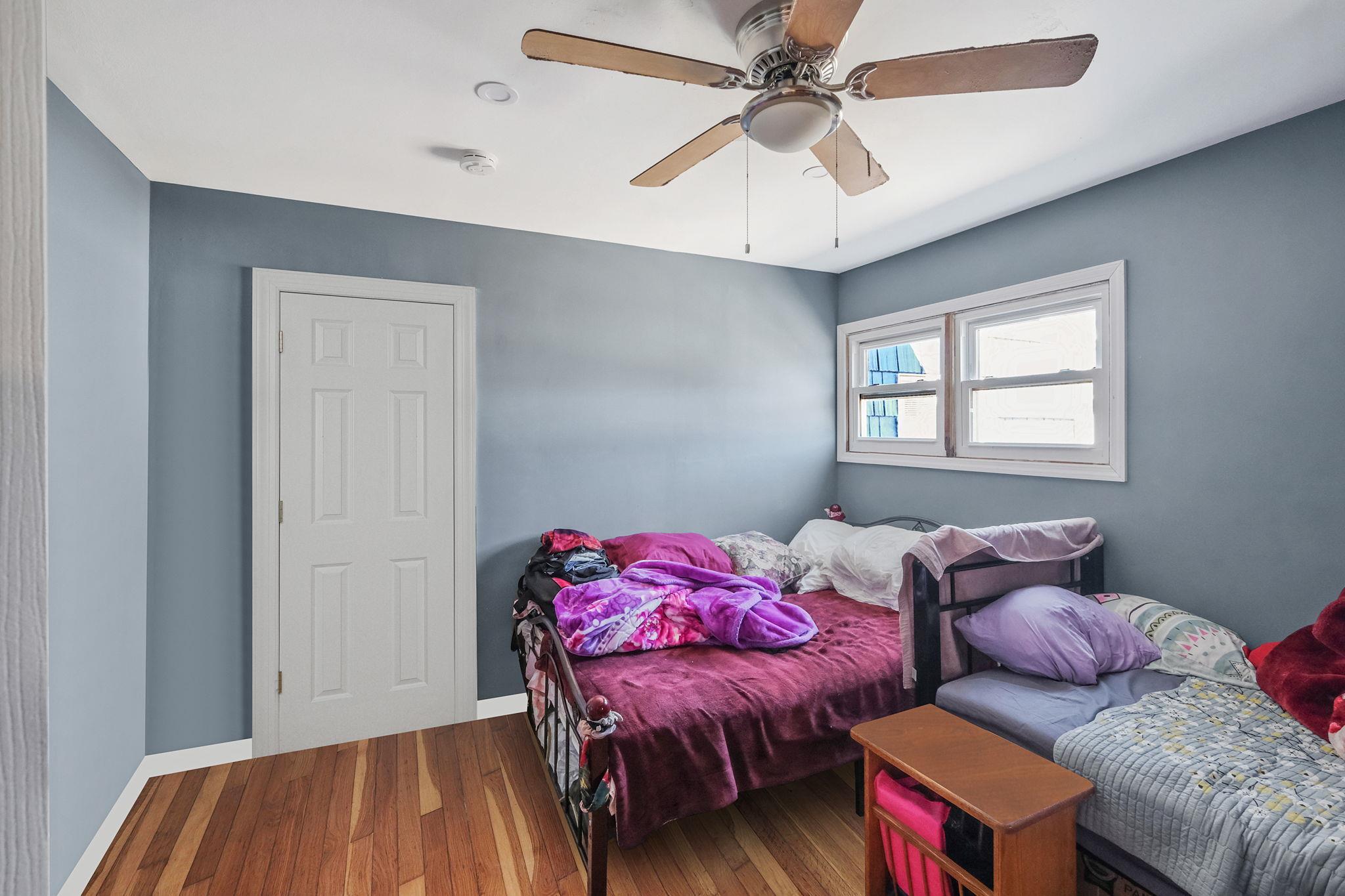 Single Family Ontario  Suffolk County, NY 11757, MLS-827251-13