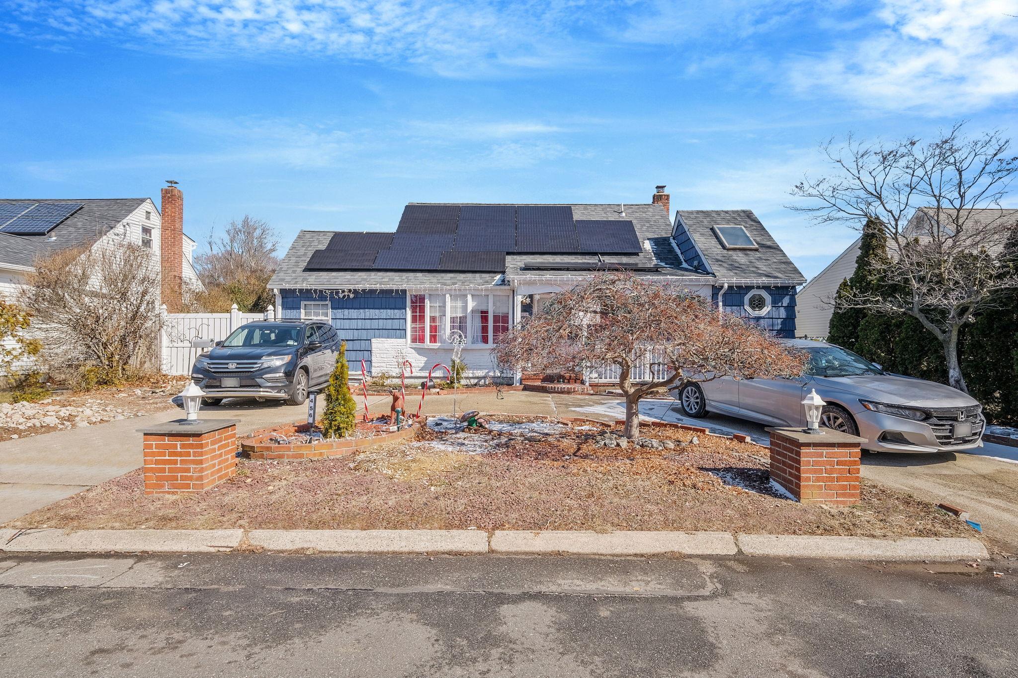 Single Family Ontario  Suffolk County, NY 11757, MLS-827251-2