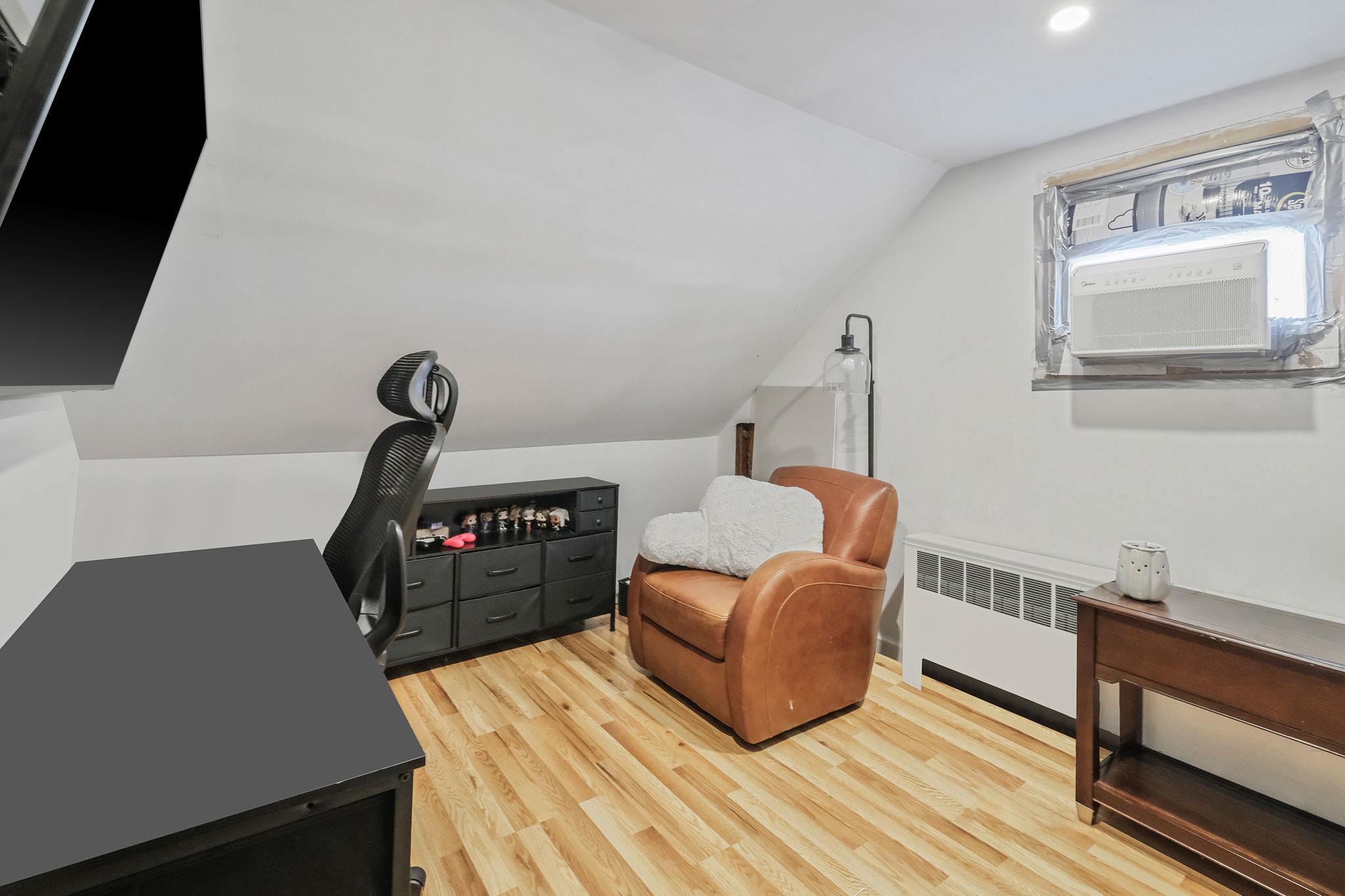 Single Family Ontario  Suffolk County, NY 11757, MLS-827251-25