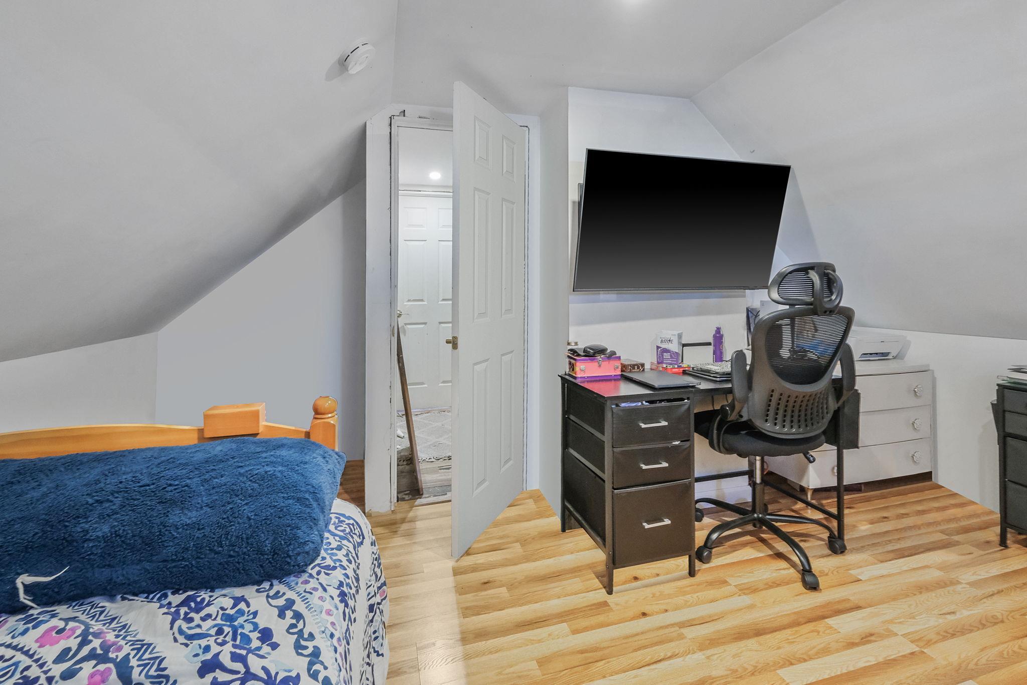 Single Family Ontario  Suffolk County, NY 11757, MLS-827251-27
