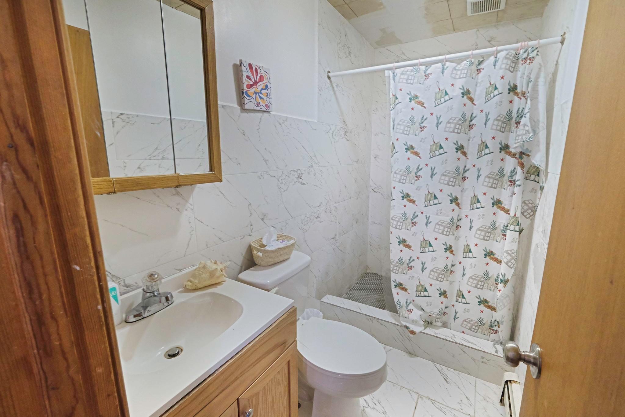 Single Family Ontario  Suffolk County, NY 11757, MLS-827251-35