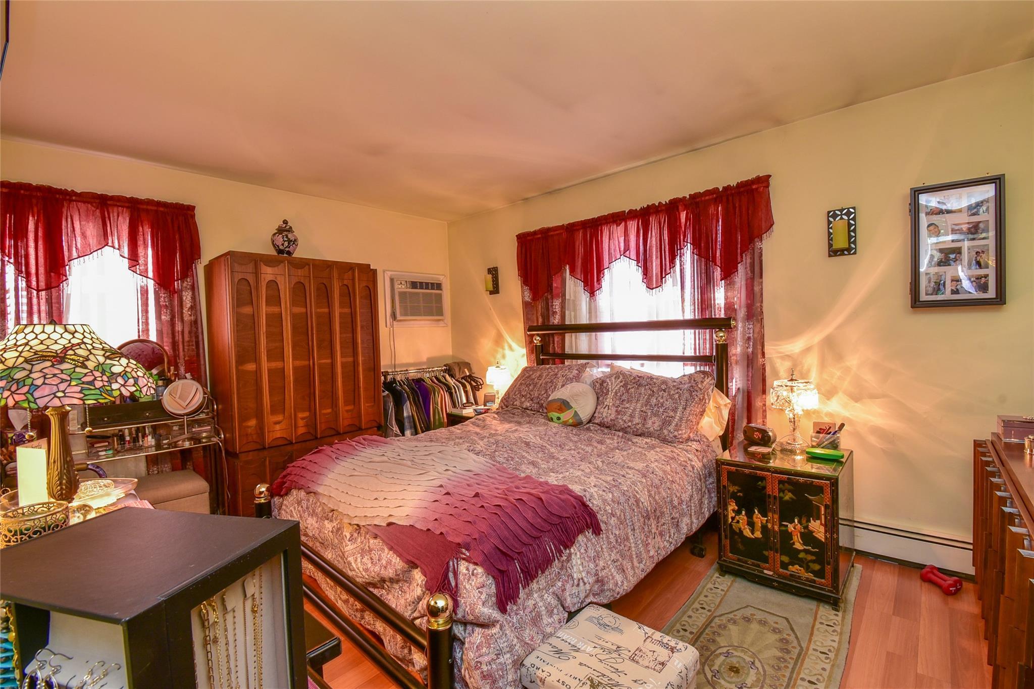 Single Family Mount Sinai Coram  Suffolk County, NY 11766, MLS-827276-13