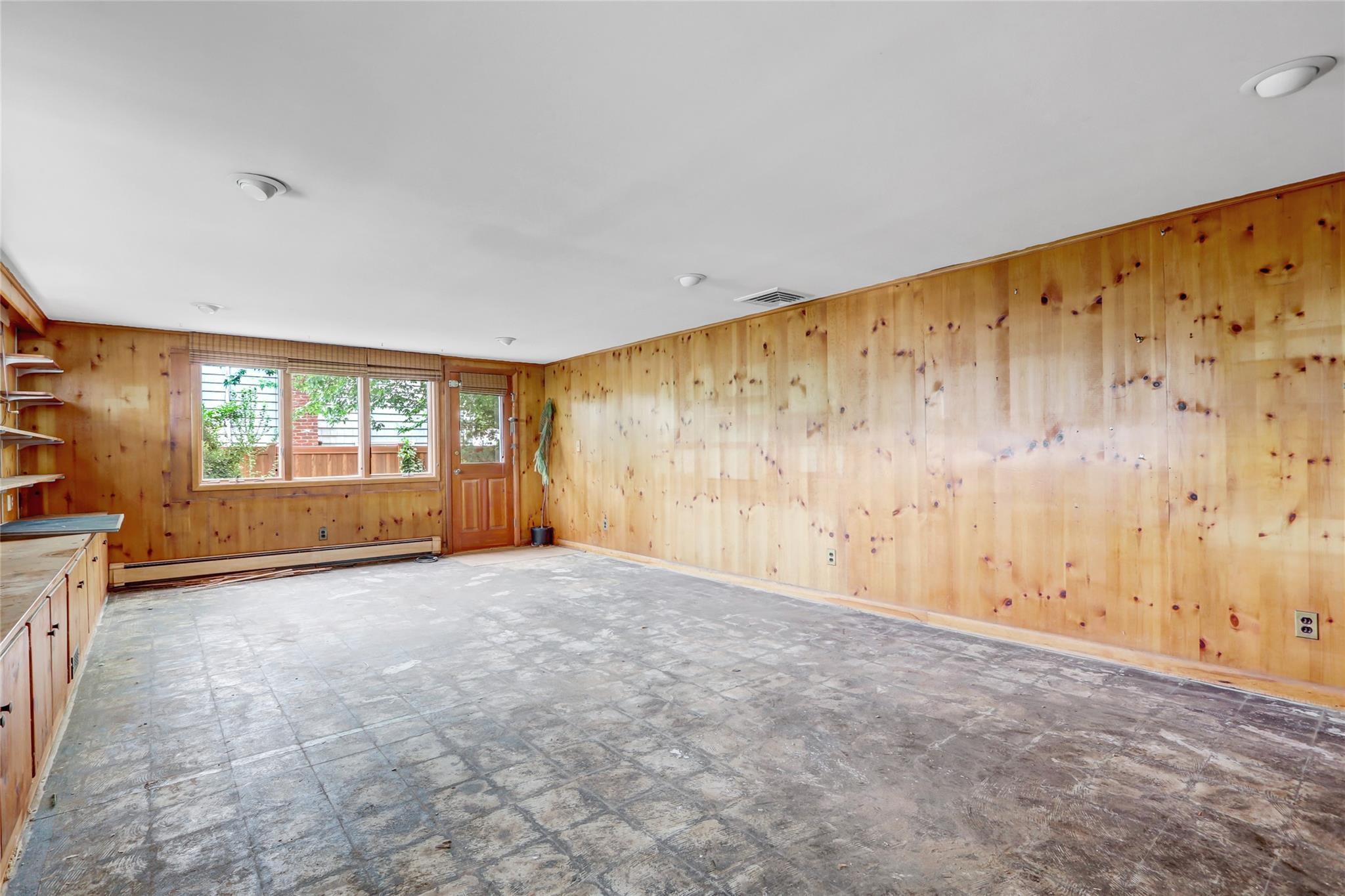Single Family Royat  Nassau County, NY 11561, MLS-827278-3