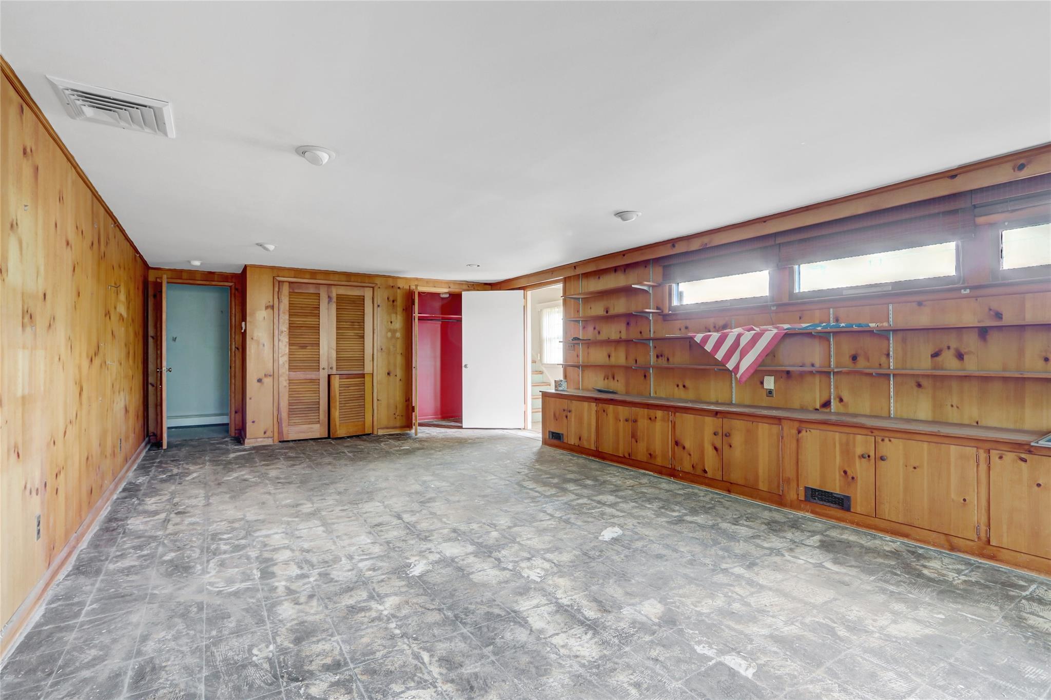 Single Family Royat  Nassau County, NY 11561, MLS-827278-4