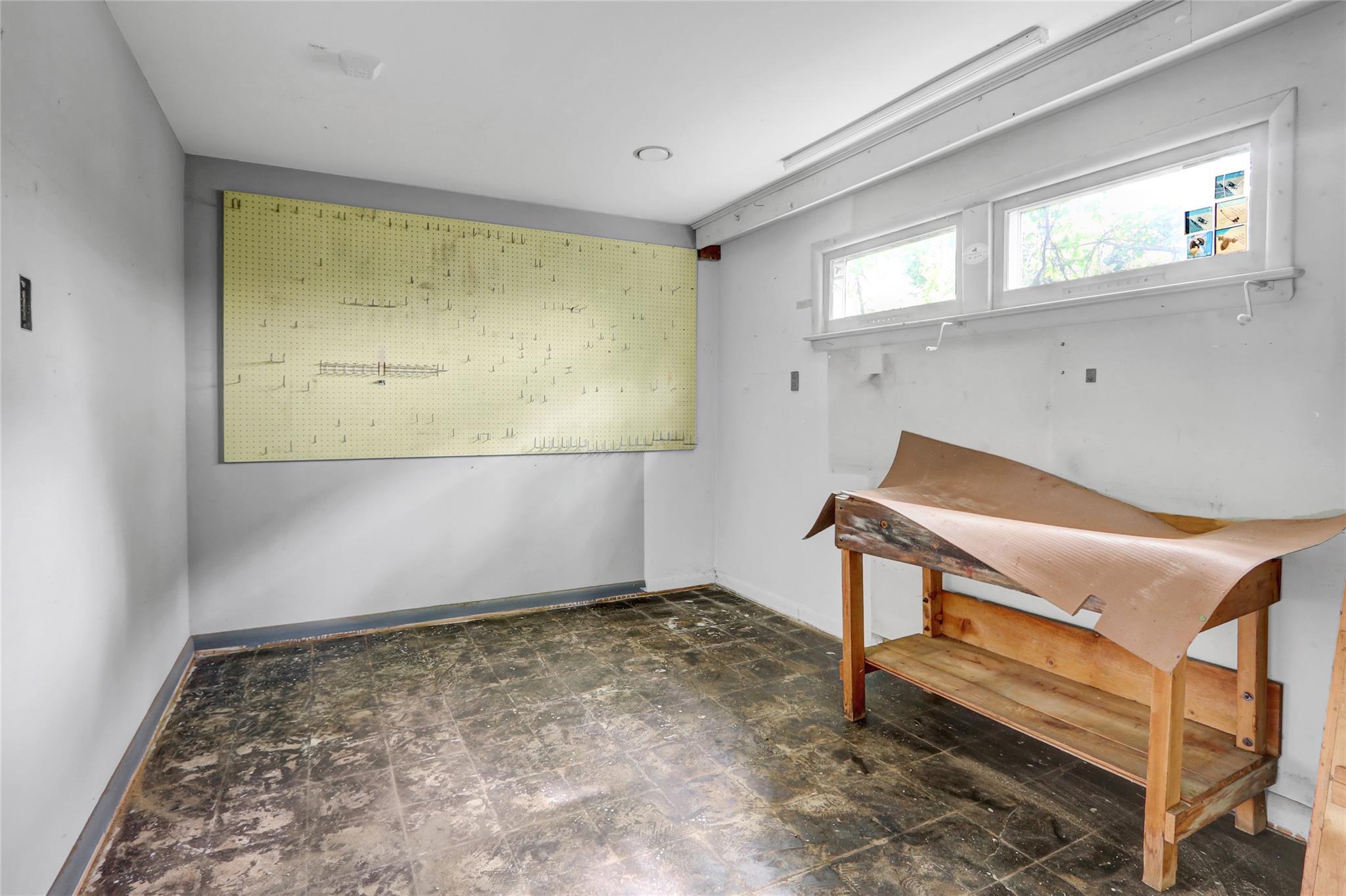 Single Family Royat  Nassau County, NY 11561, MLS-827278-6