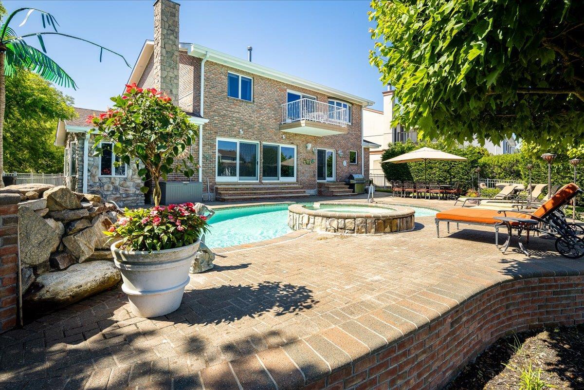 Single Family Philips  Nassau County, NY 11572, MLS-827310-39