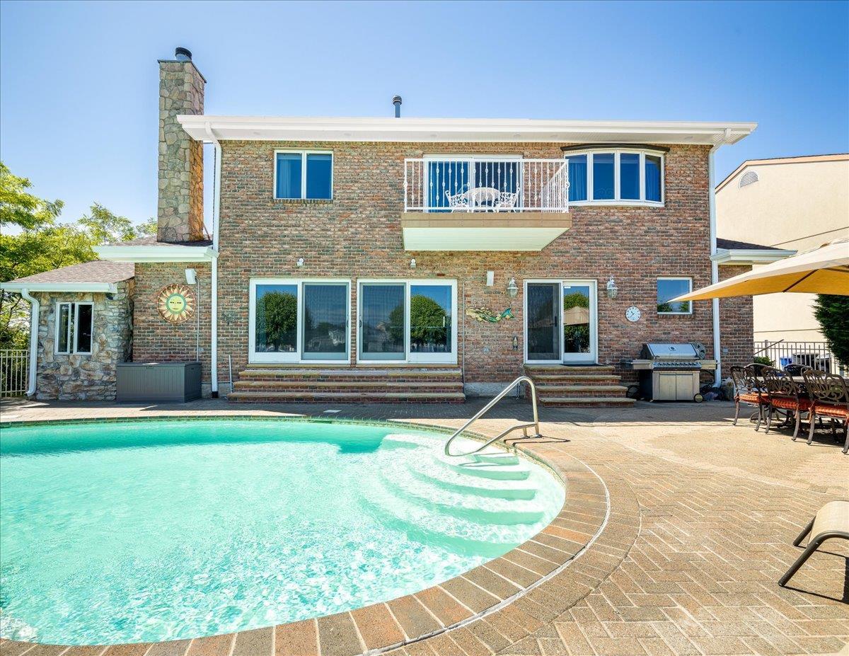 Single Family Philips  Nassau County, NY 11572, MLS-827310-41