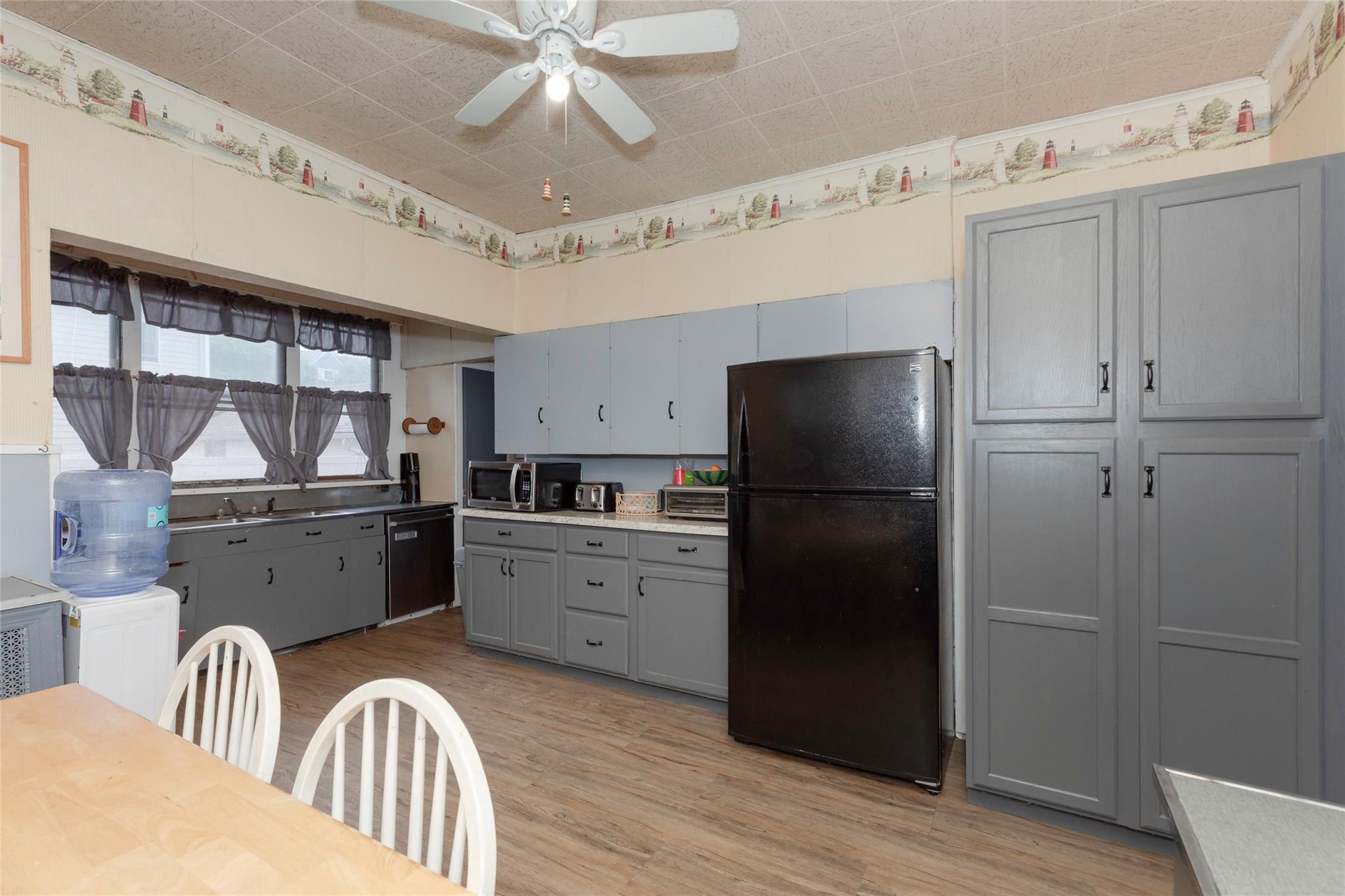 Single Family Minnieford  Bronx, NY 10464, MLS-827405-3