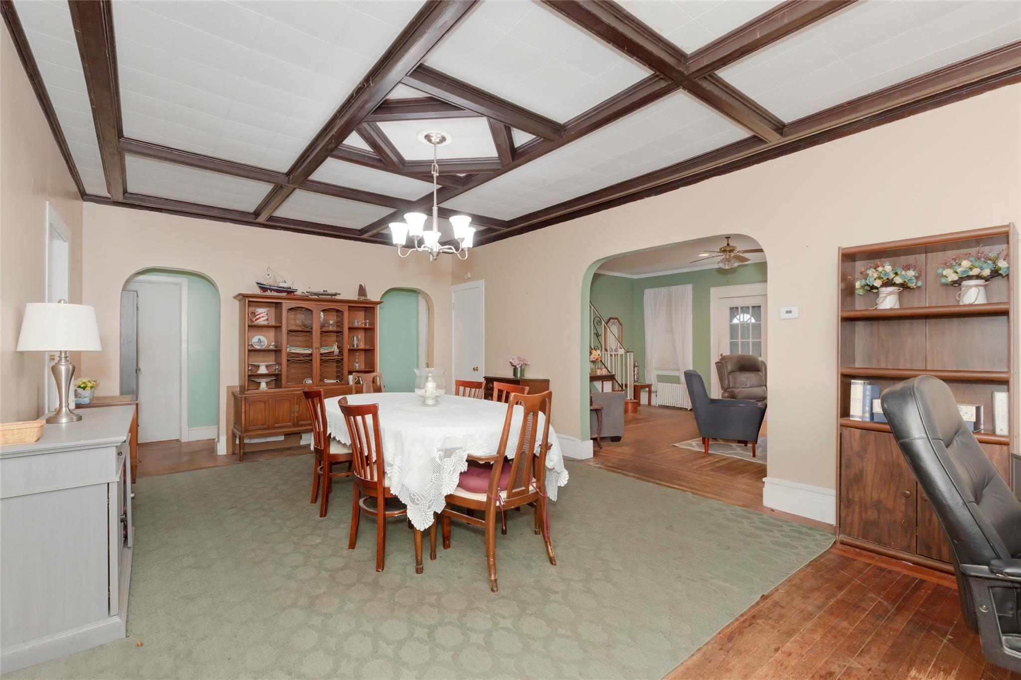 Single Family Minnieford  Bronx, NY 10464, MLS-827405-8