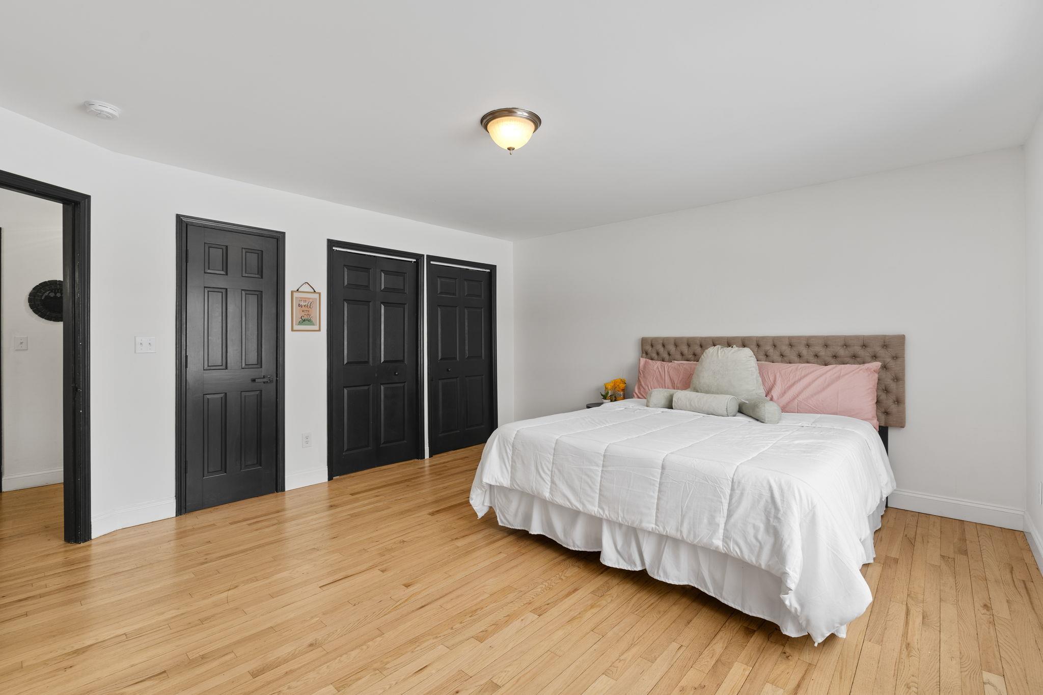 Single Family Surrey  Sullivan County, NY 12775, MLS-827423-10
