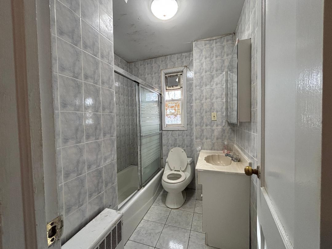 Single Family 206th St  Queens, NY 11364, MLS-827428-8