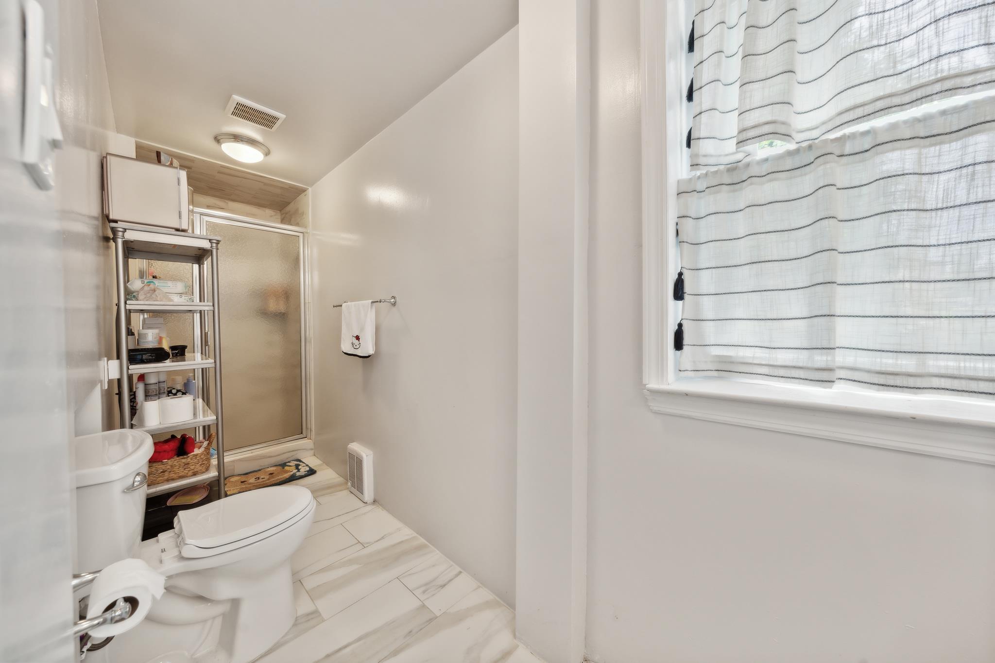 Single Family Pelham  Westchester County, NY 10805, MLS-827437-10