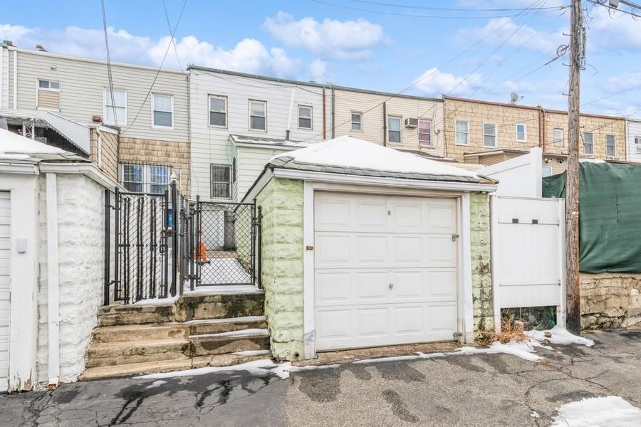 Single Family 47th  Queens, NY 11377, MLS-827507-19