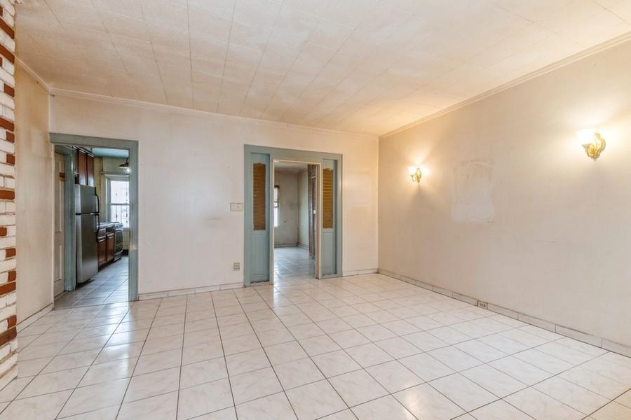 Single Family 47th  Queens, NY 11377, MLS-827507-5