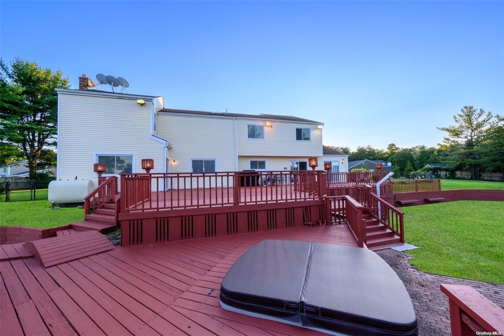 Single Family Jester  Suffolk County, NY 11746, MLS-827527-32