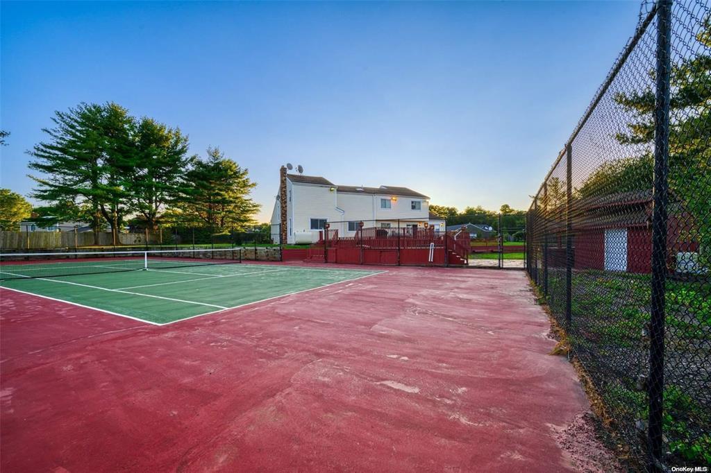 Single Family Jester  Suffolk County, NY 11746, MLS-827527-34