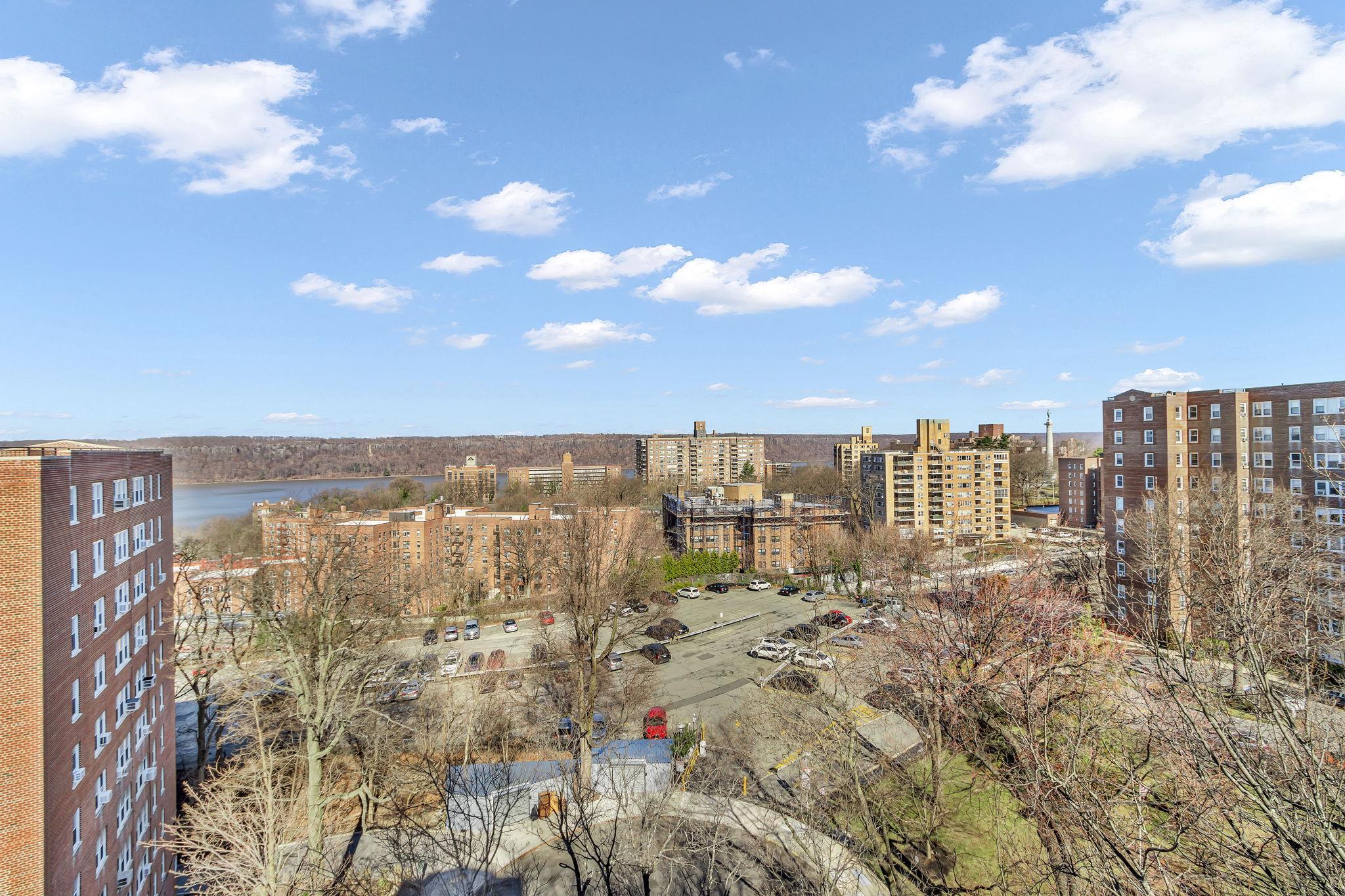 Coop Knolls  Bronx, NY 10463, MLS-827543-21