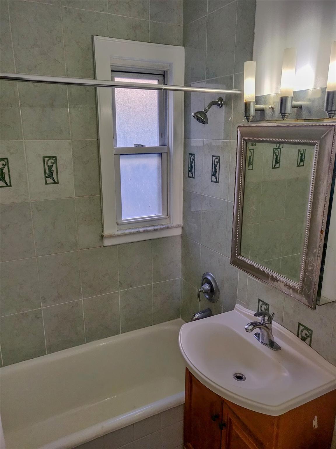 Single Family Street  Queens, NY 11104, MLS-827558-2