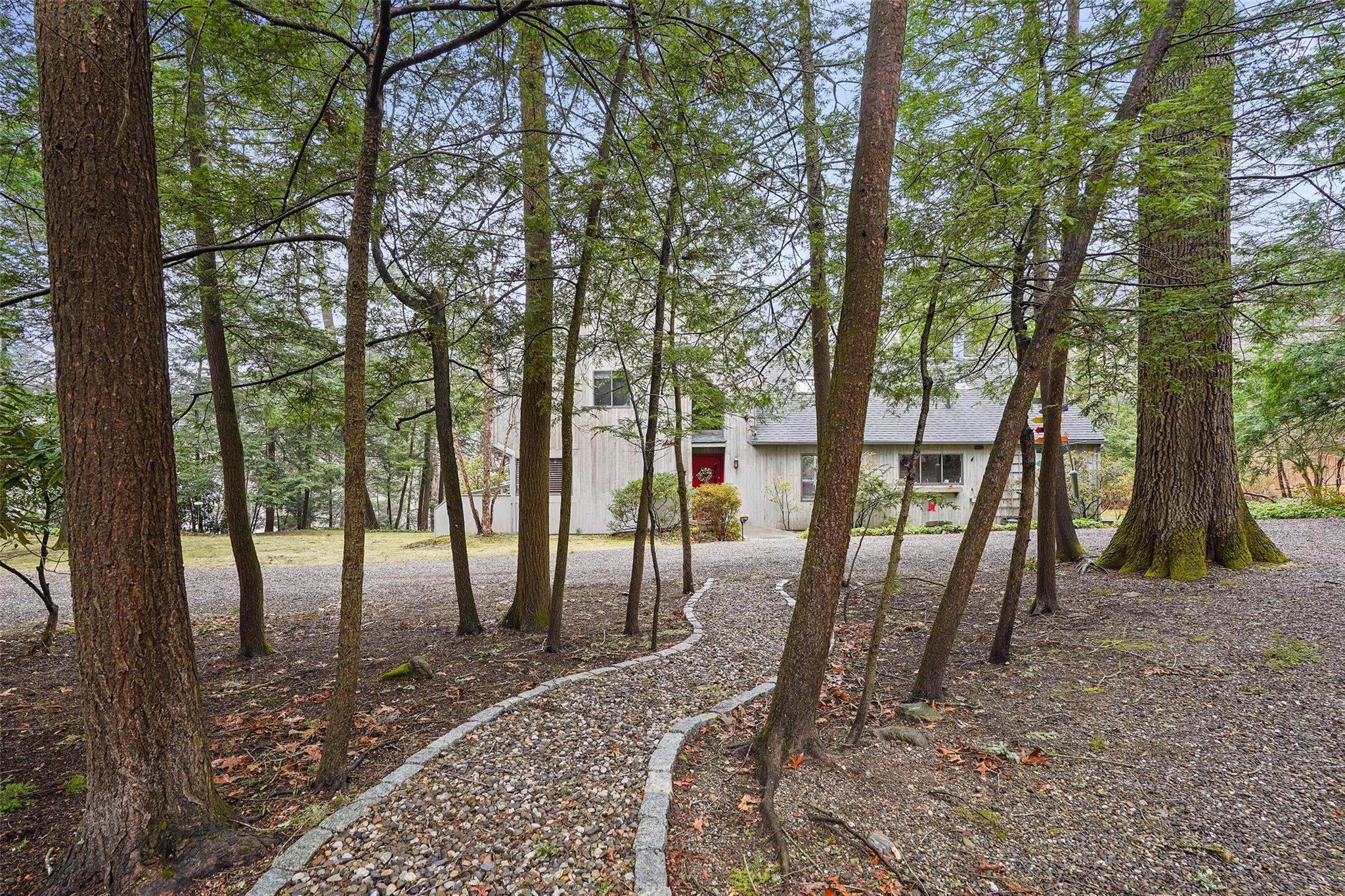 Apartment Twin Lakes  Westchester County, NY 10590, MLS-827586-16